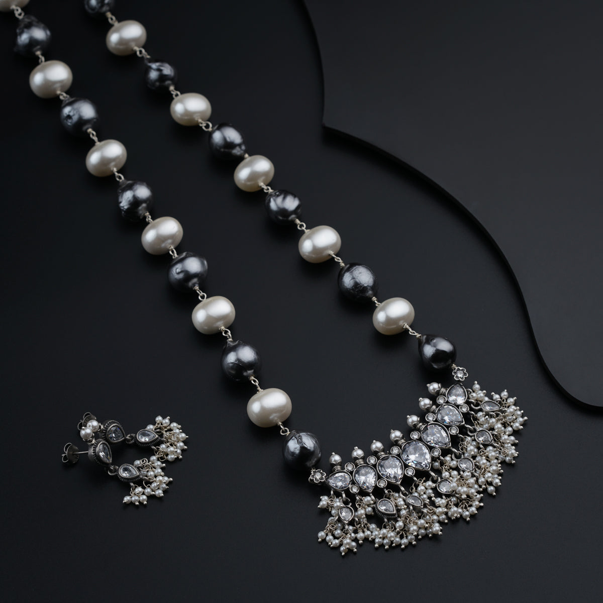 Classic Silver Tanmani Set With Baroque Pearls