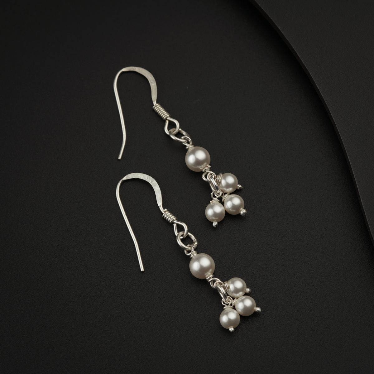 Pearl Latkan Earring