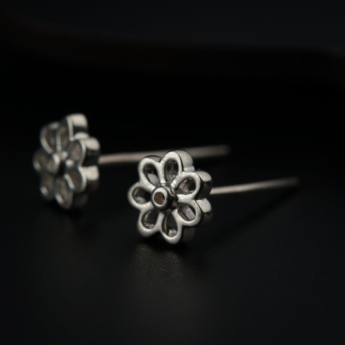 Silver Tiny Flower Earring , great for second piercing !