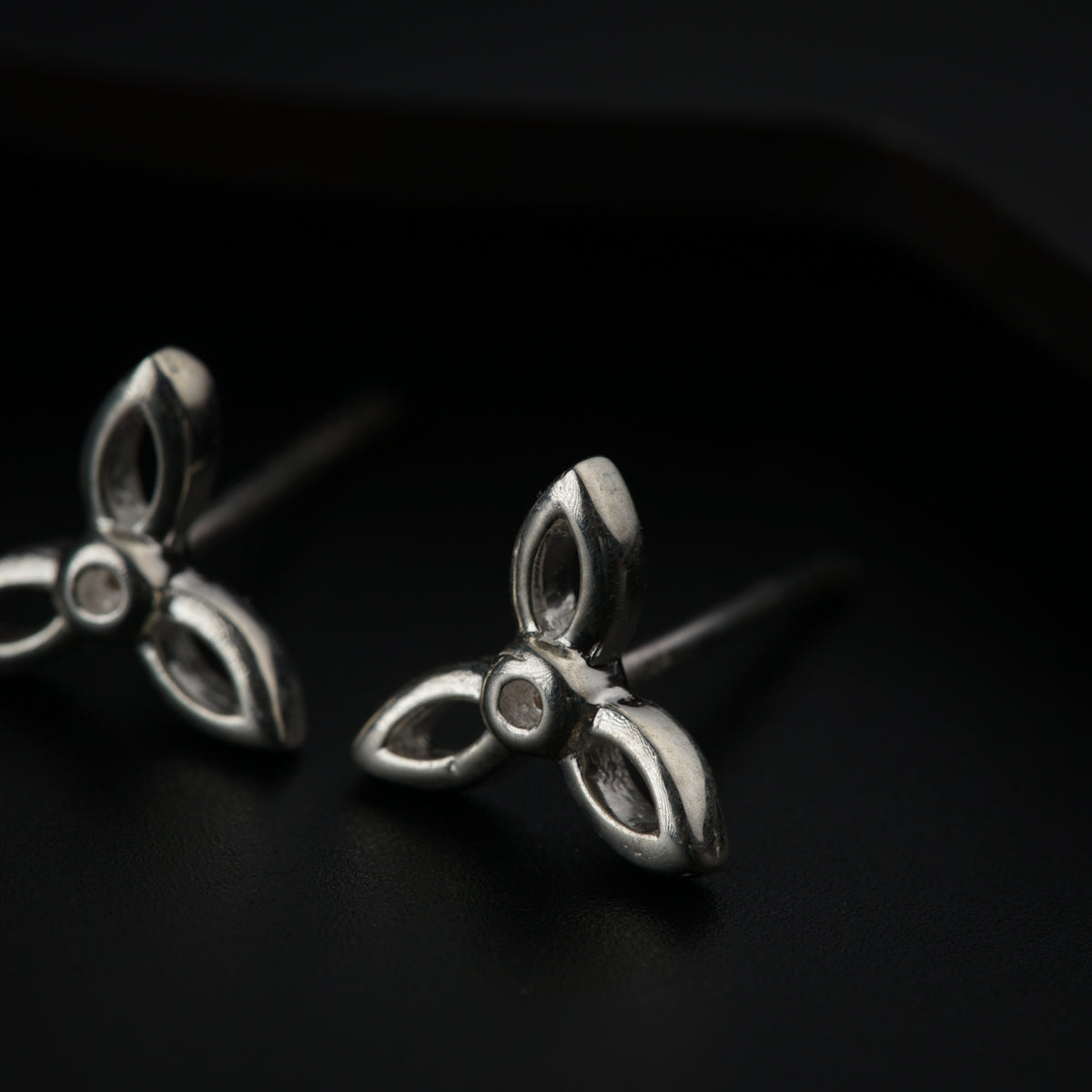Silver Tiny Flower Earring , great for second piercing !