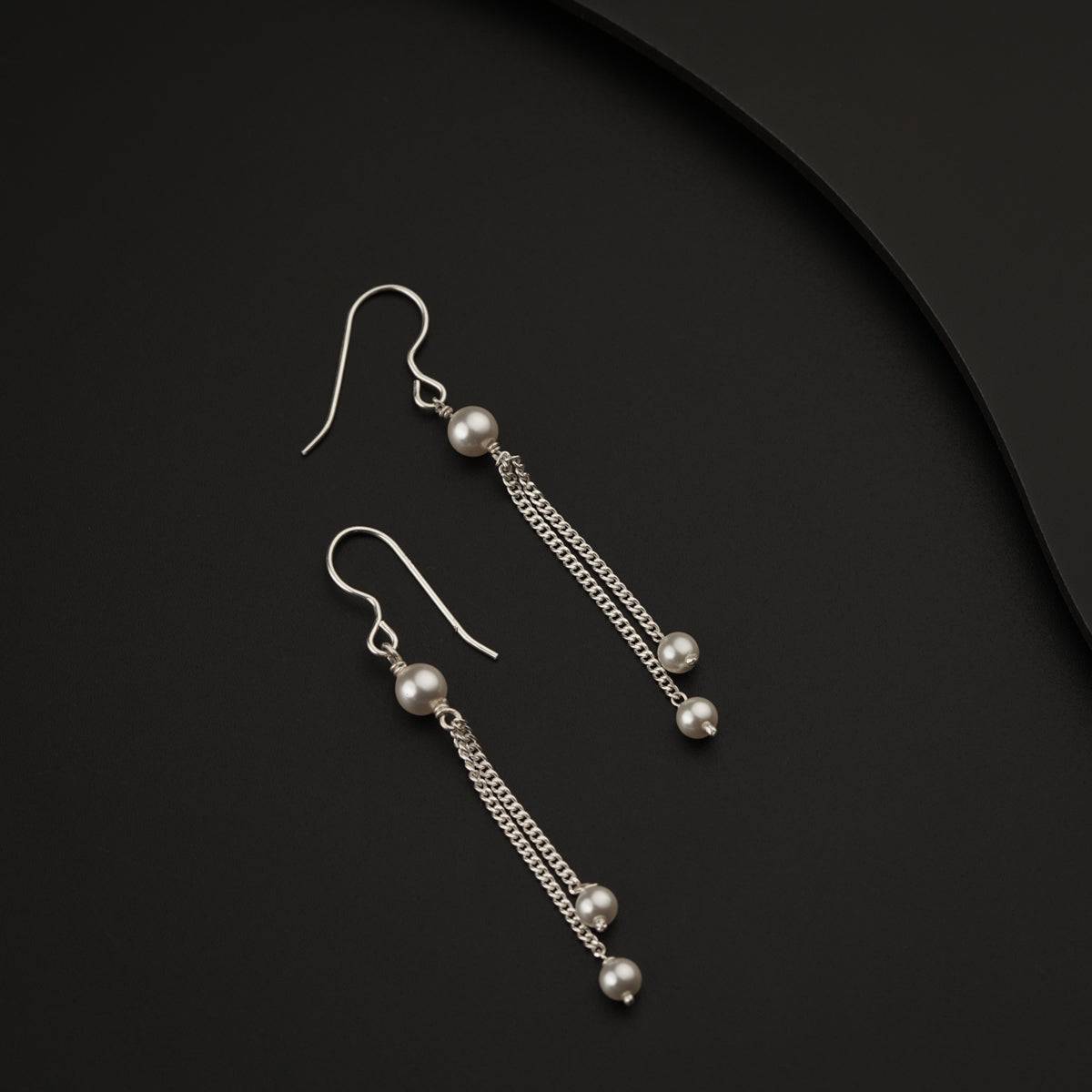 Pearl Dangler Earring