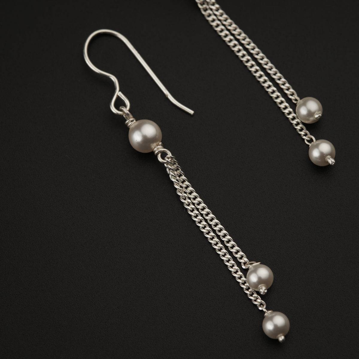 Pearl Dangler Earring