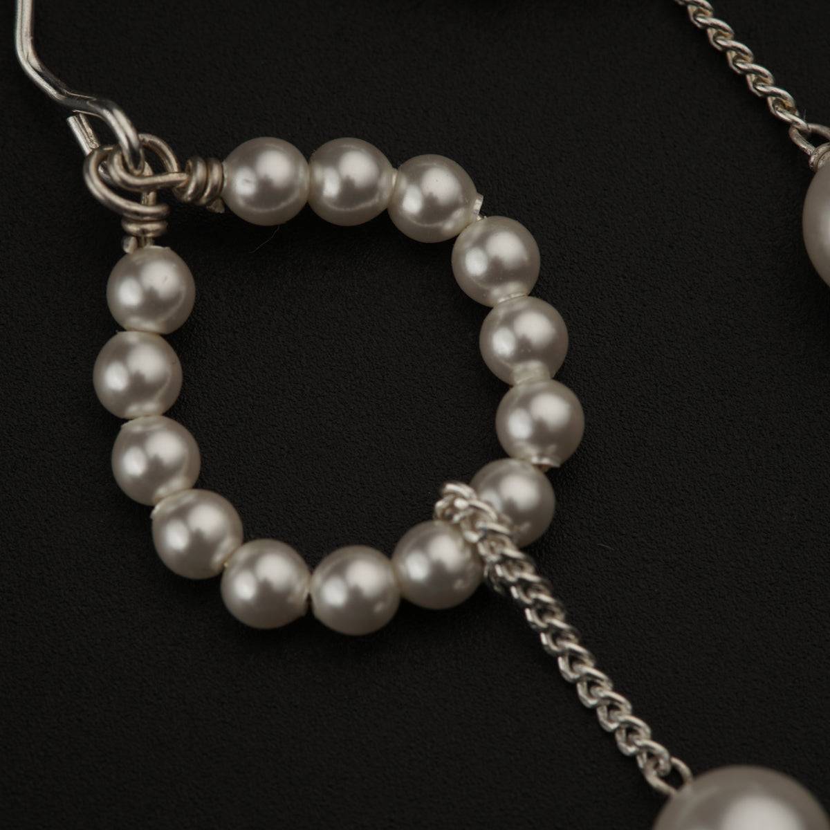 Elegant Pearl Drop Earring