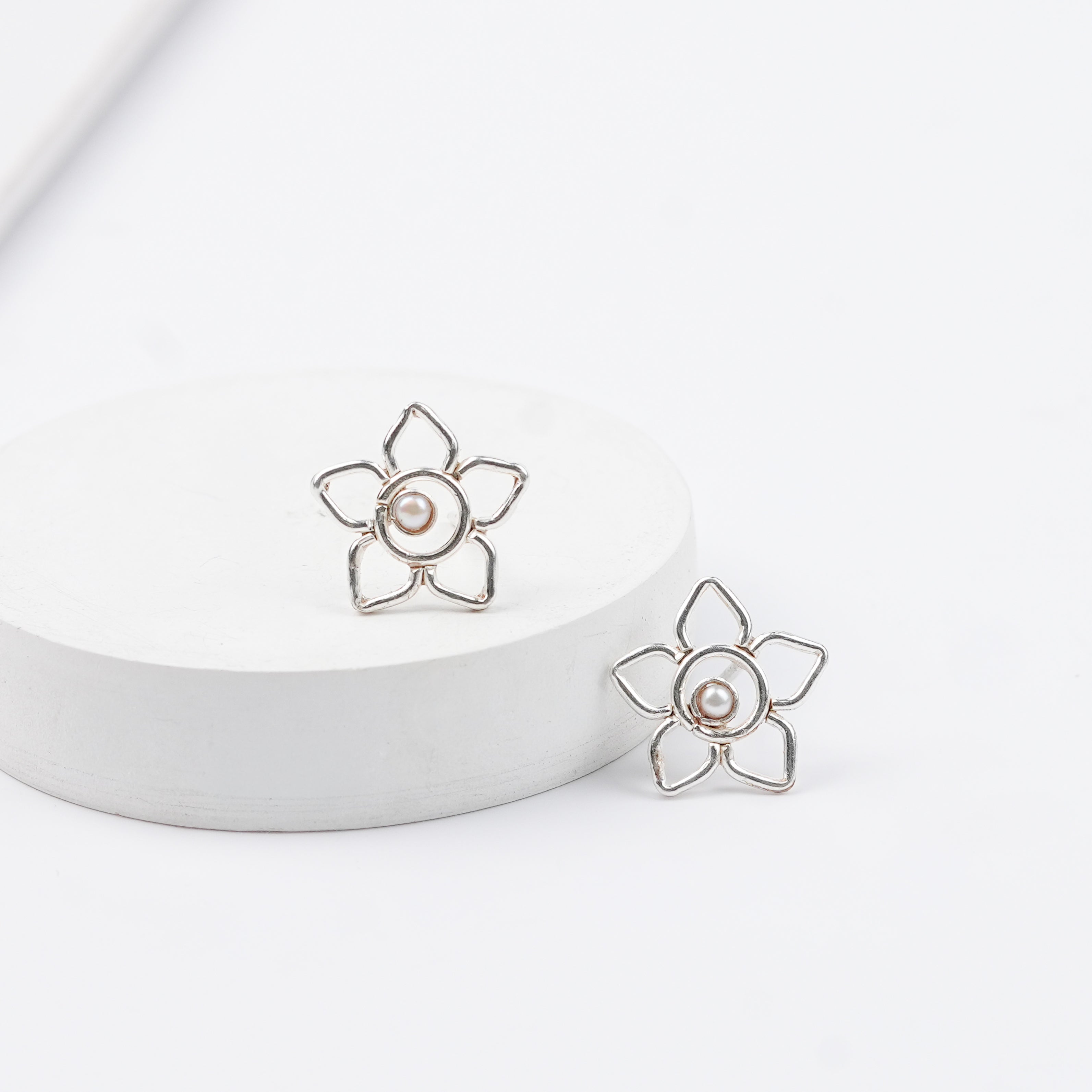 Sliver Flower and Pearl Earrings