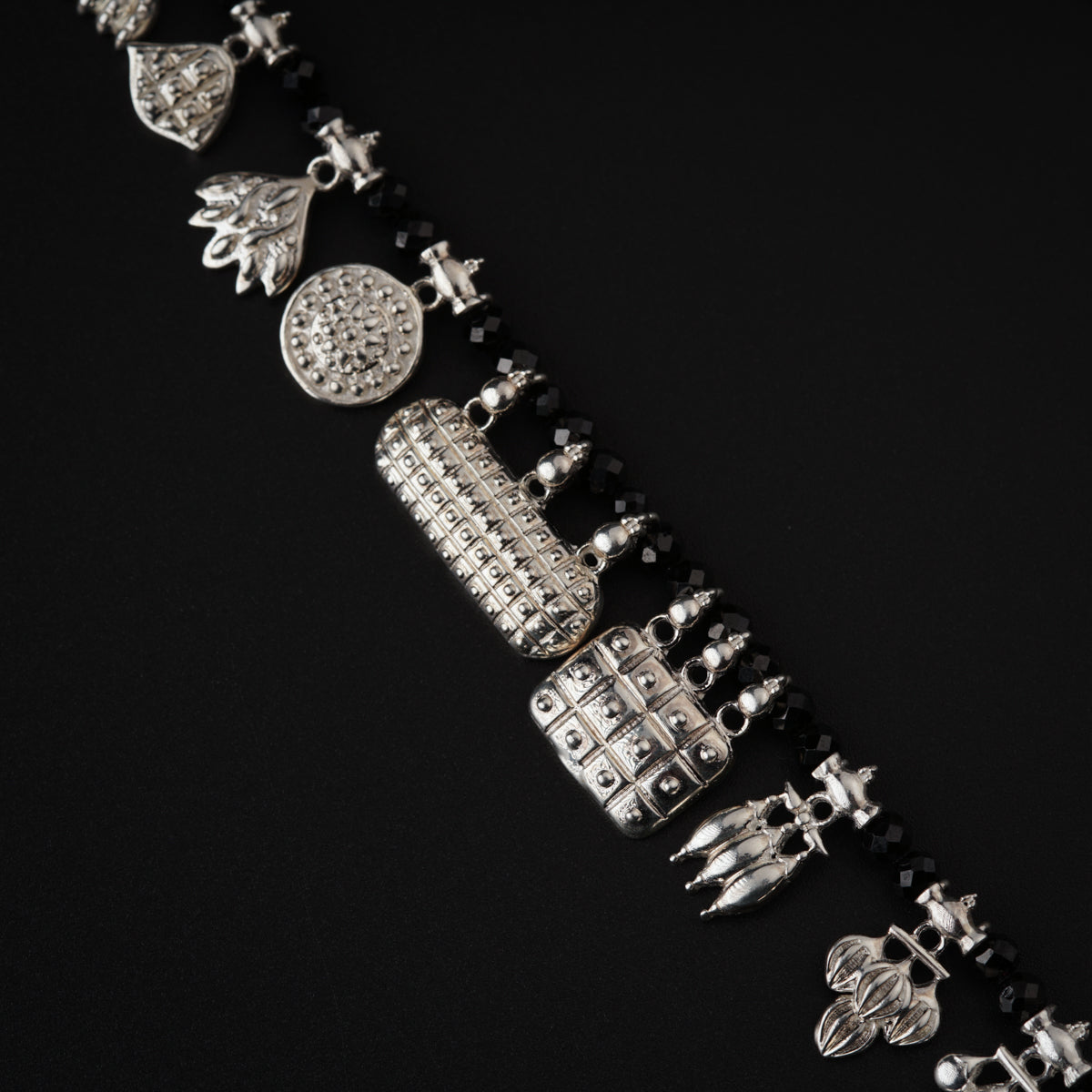 The Aadyaa Saaj (Silver, Black spinel) Short | 92.5 Silver | Shiny Silver Finish