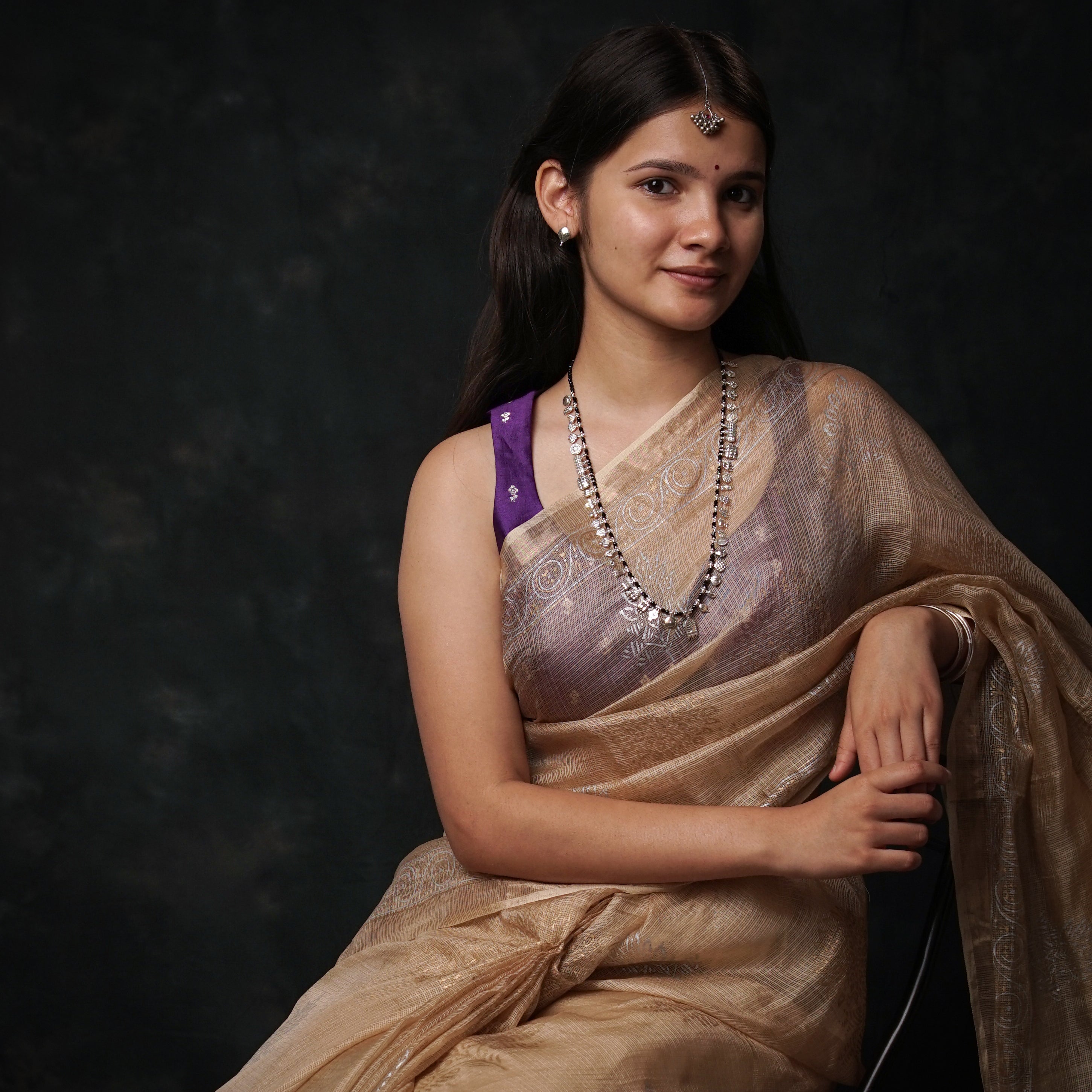 The Aadyaa Saaj (Silver, Black spinel) Short | 92.5 Silver | Shiny Silver Finish