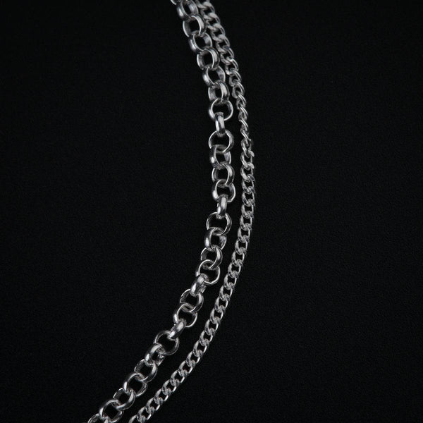 Silver chain double layer bracelet detail
