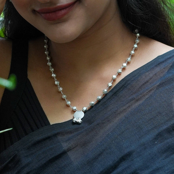Model wearing Ashtapailu Necklace with Plain Coin Pendant (Small) for an elegant traditional jewellery look