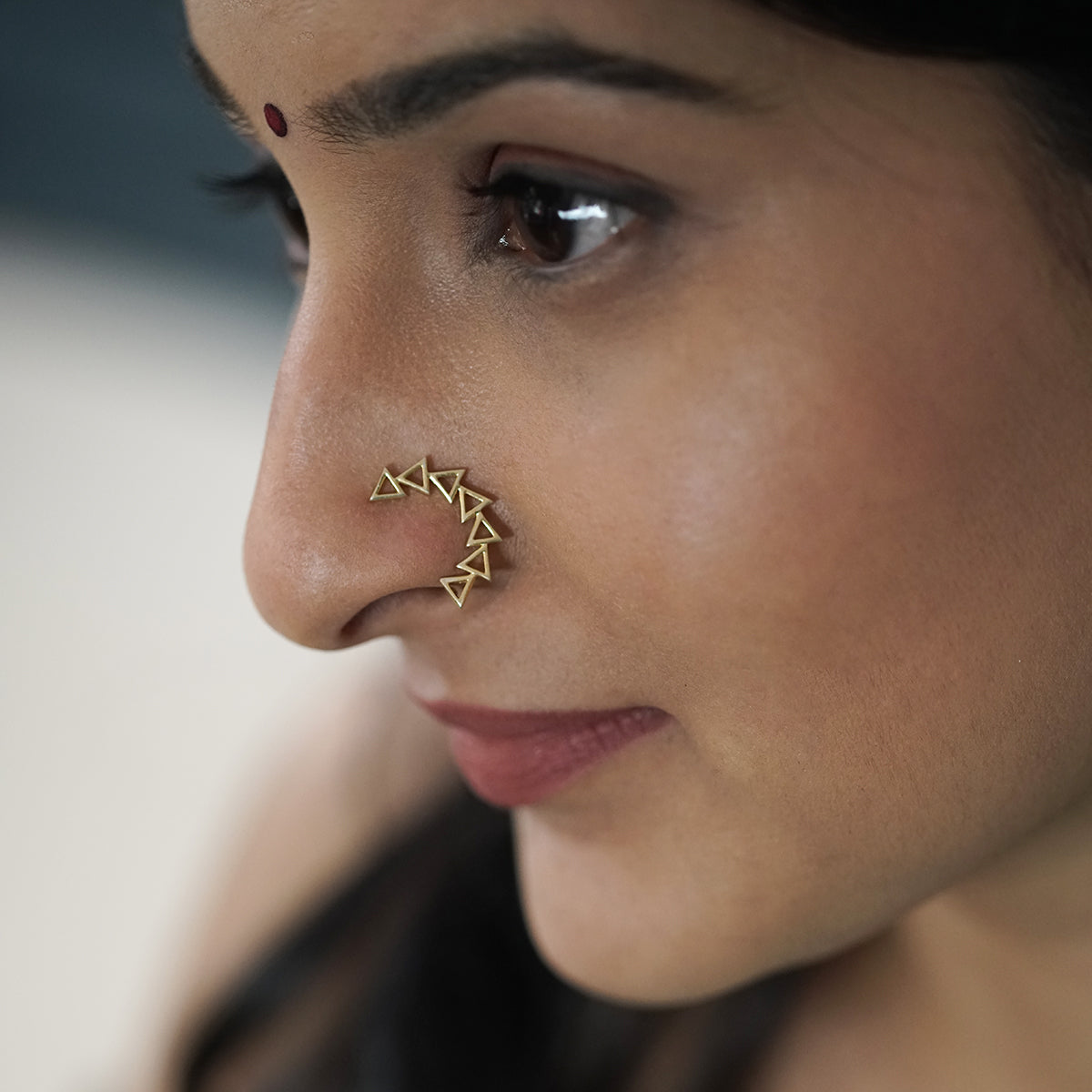Triangle Line Nath  (Left, Clip on) |  92.5 Silver | 22K Gold Plated