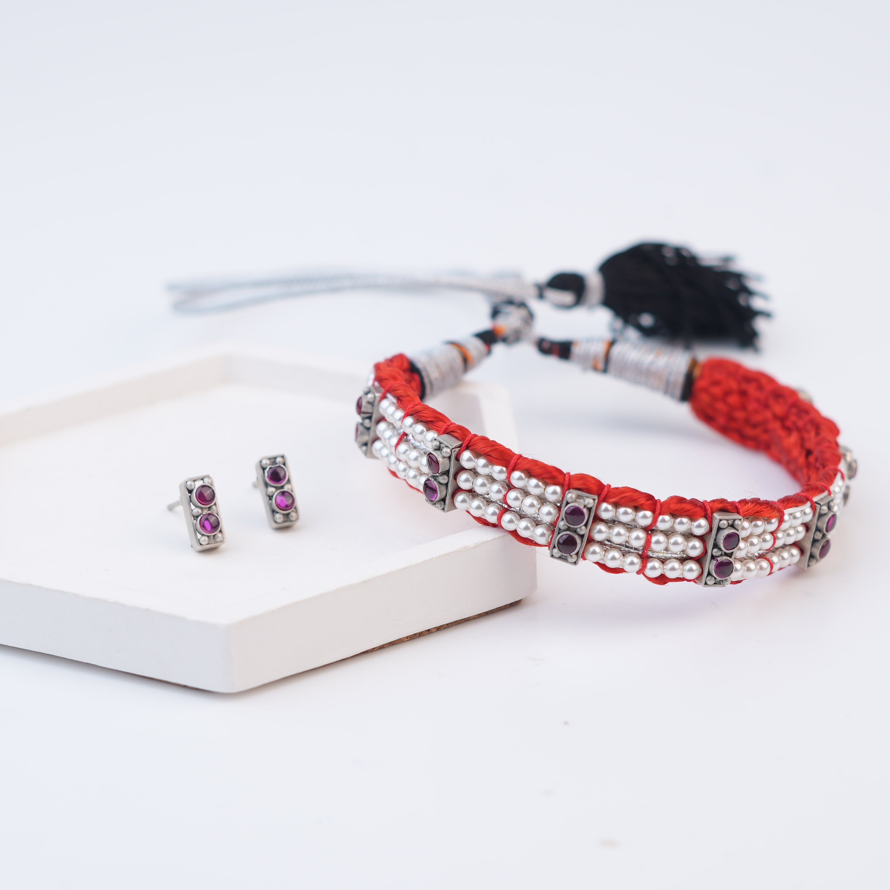 Silver Chinchpeti with Kempu Stones & Pearls – Small (Made to Order)