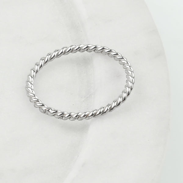 Silver Twisted Essential Ring