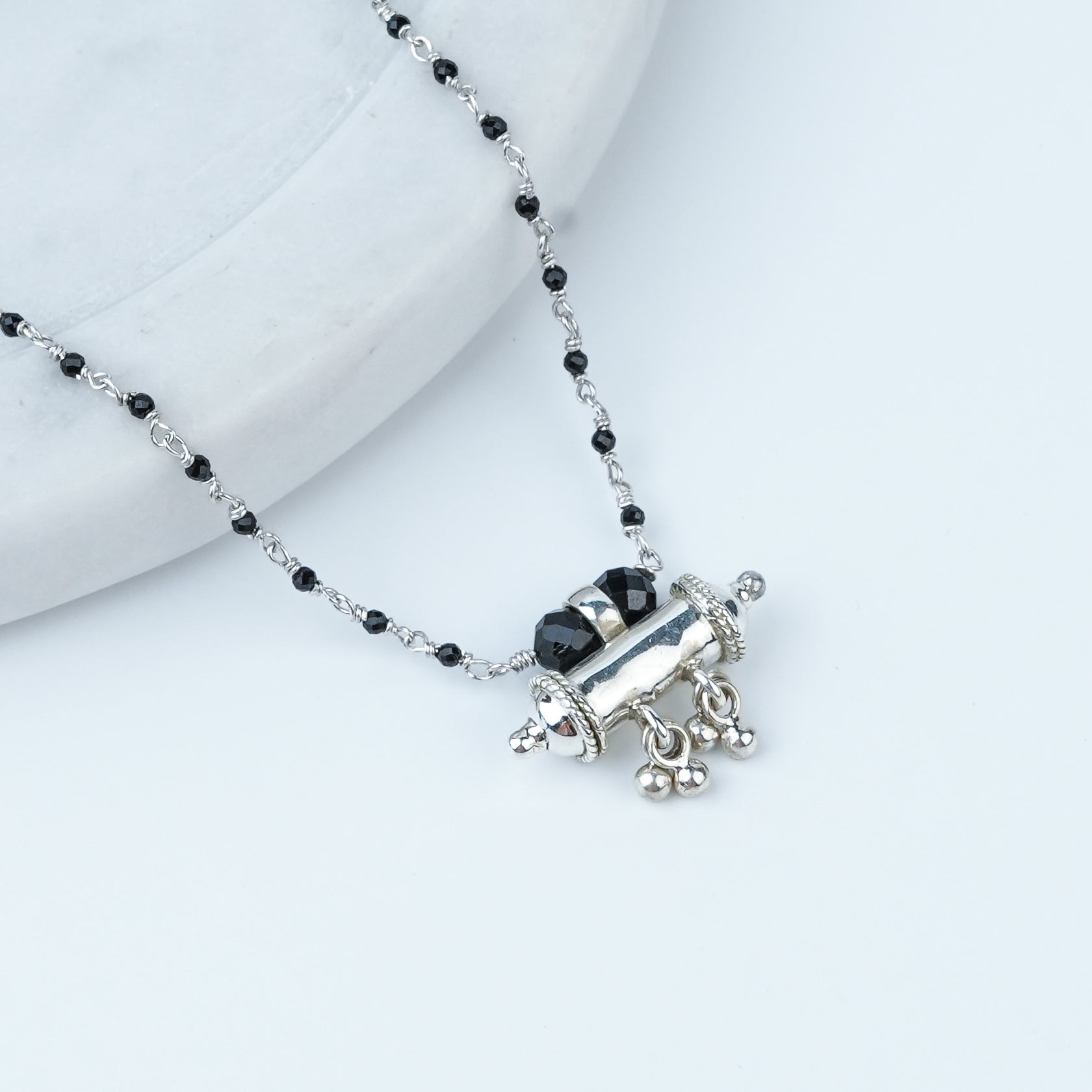 Black Spinel Ganthan Necklace with Tait Pendant