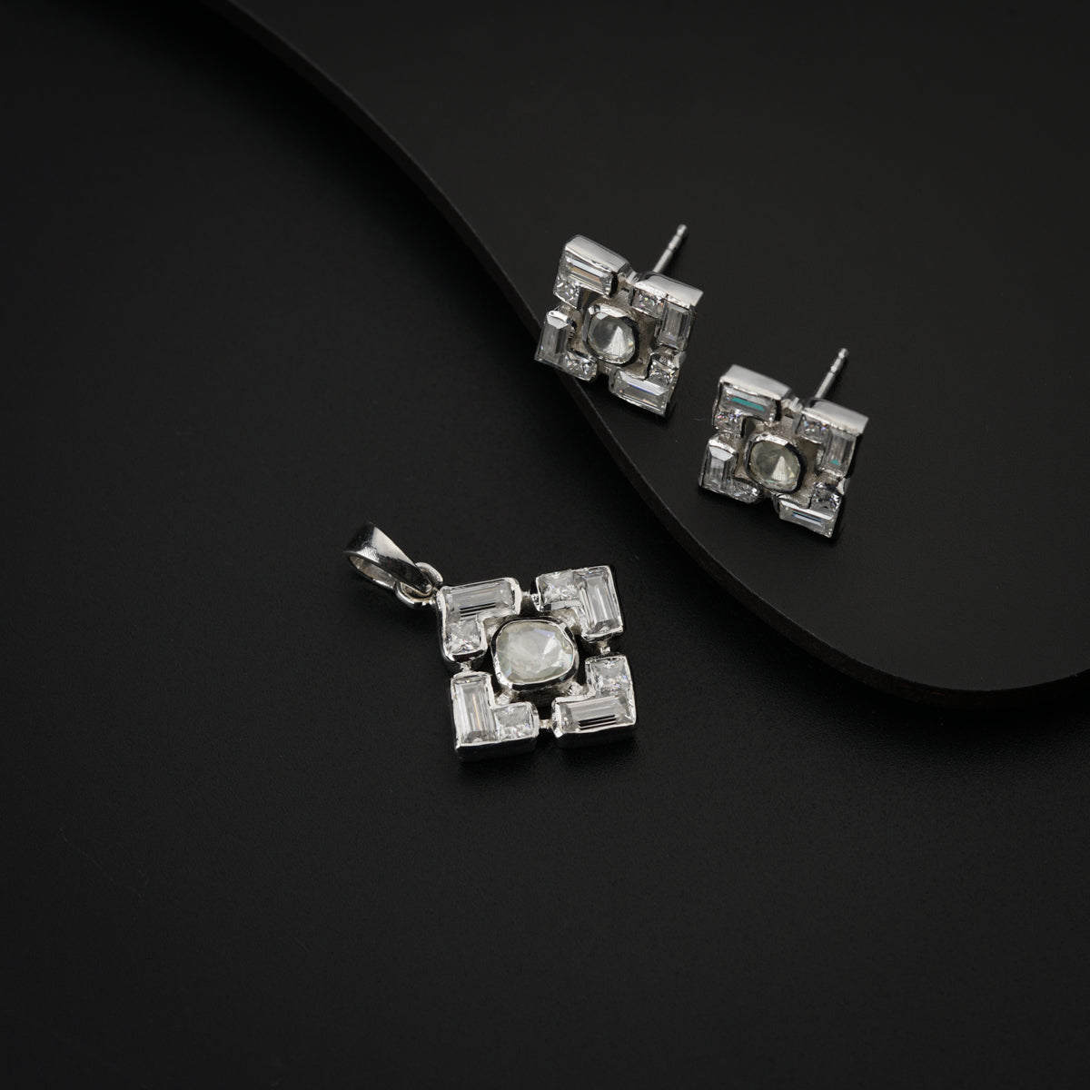 Polki Earrings & Pendant Set (Moissanite)