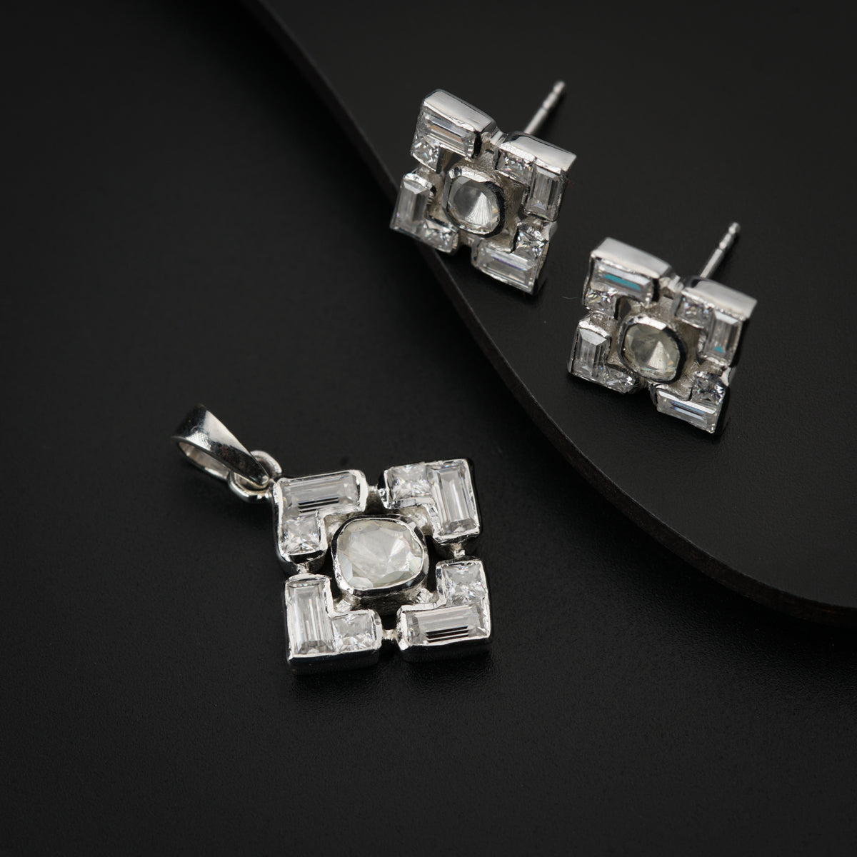 Polki Earrings & Pendant Set (Moissanite)