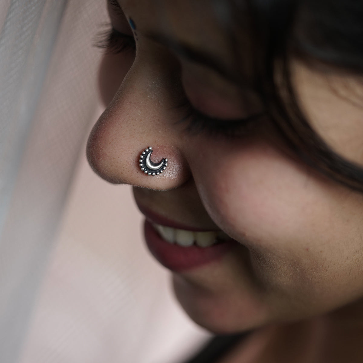 Chandrakor Nose pin : Big (Pierced)