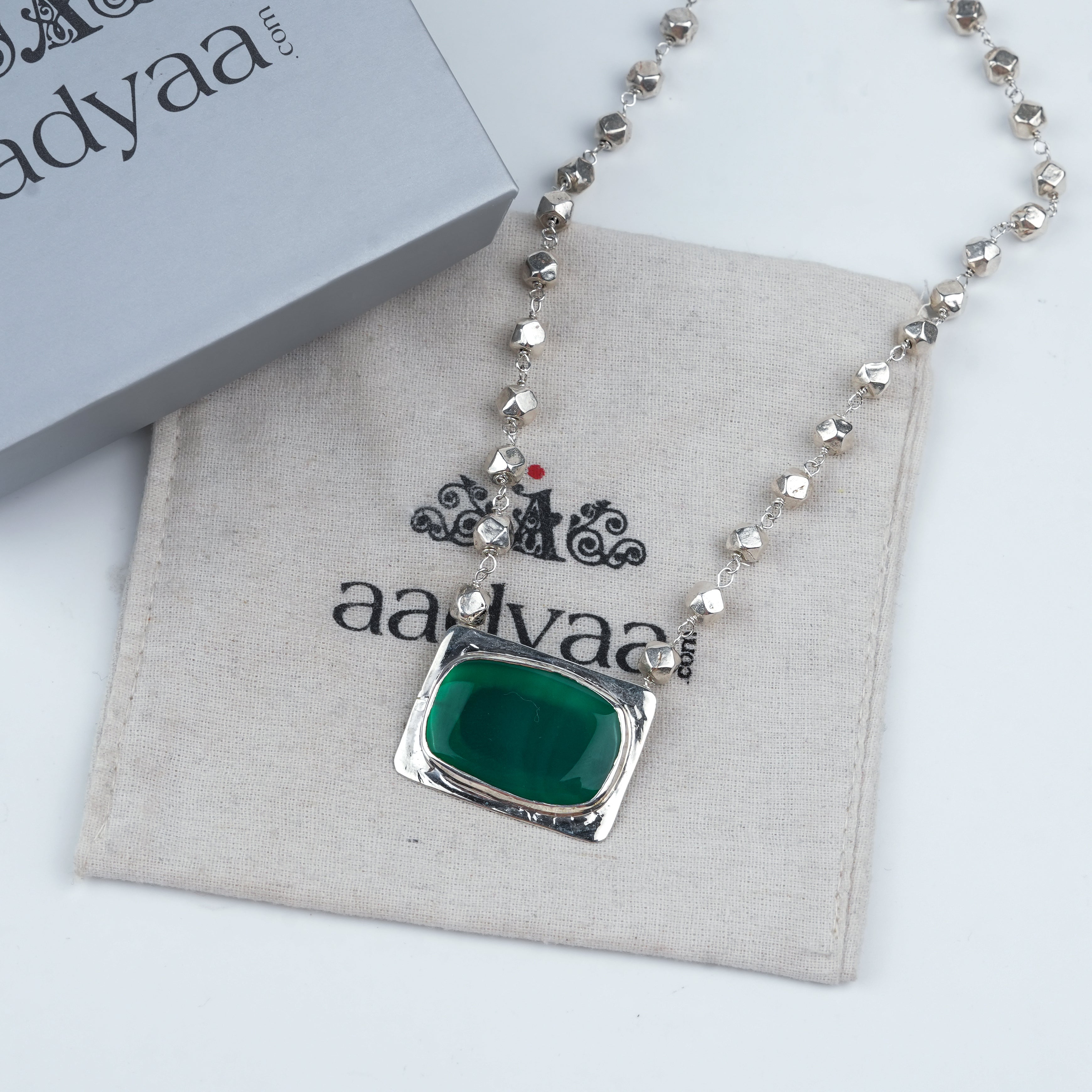 Luxe Necklace – Green Onyx & Ashtapailu Ganthan