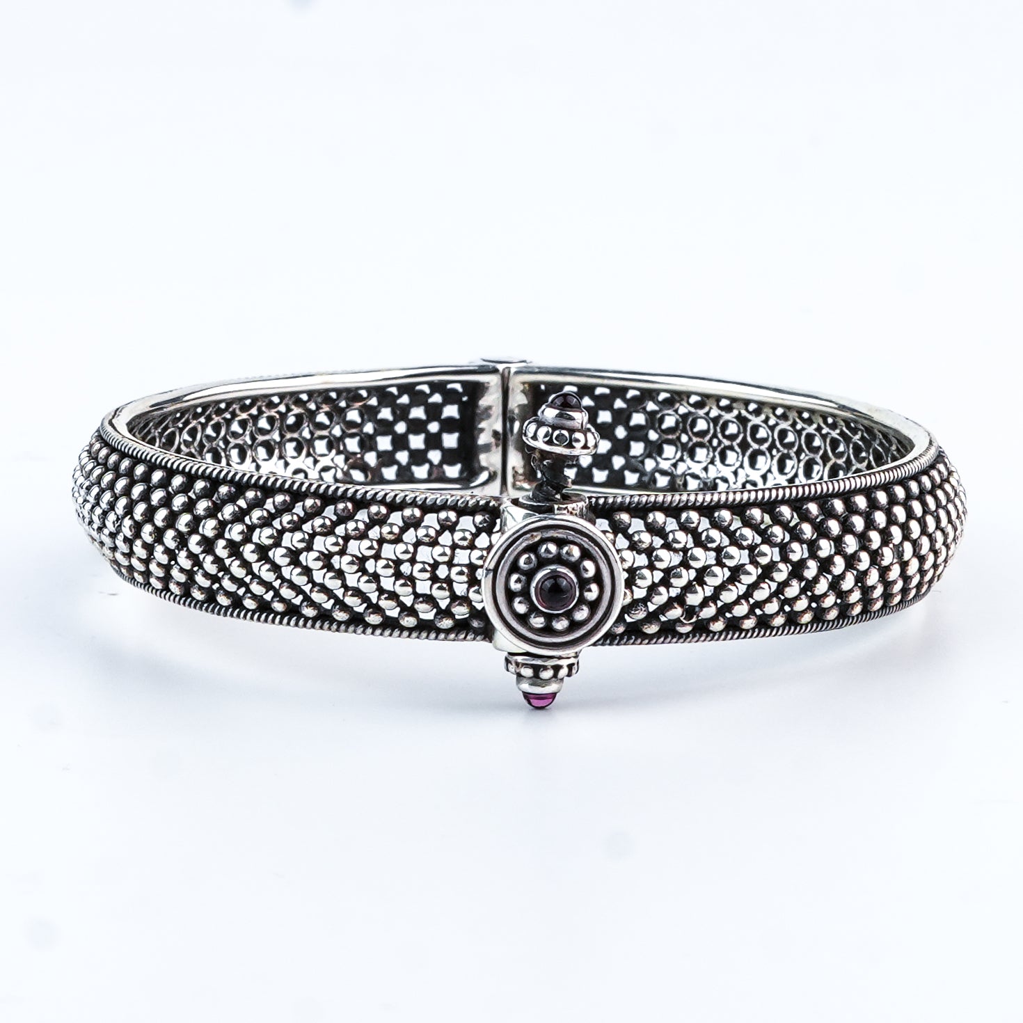 Silver Oxidised Textured Bangle with Maroon Stone