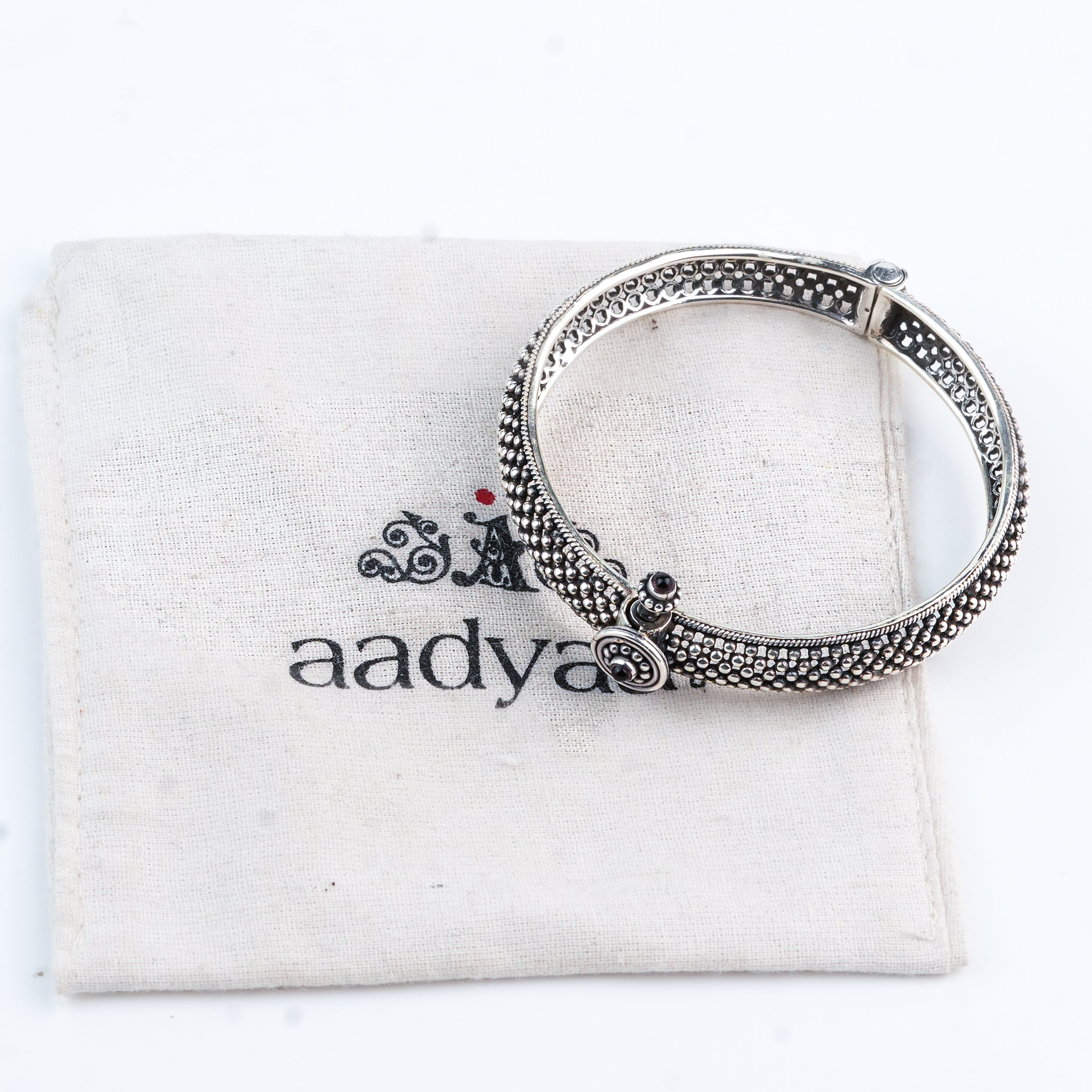 Silver Oxidised Textured Bangle with Maroon Stone