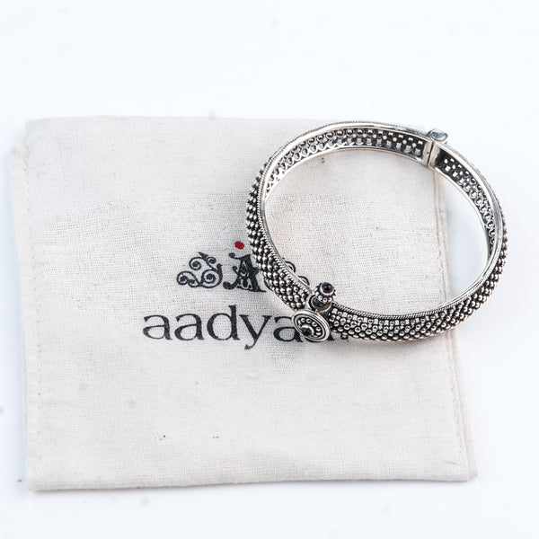 Silver Oxidised Textured Bangle with Maroon Stone