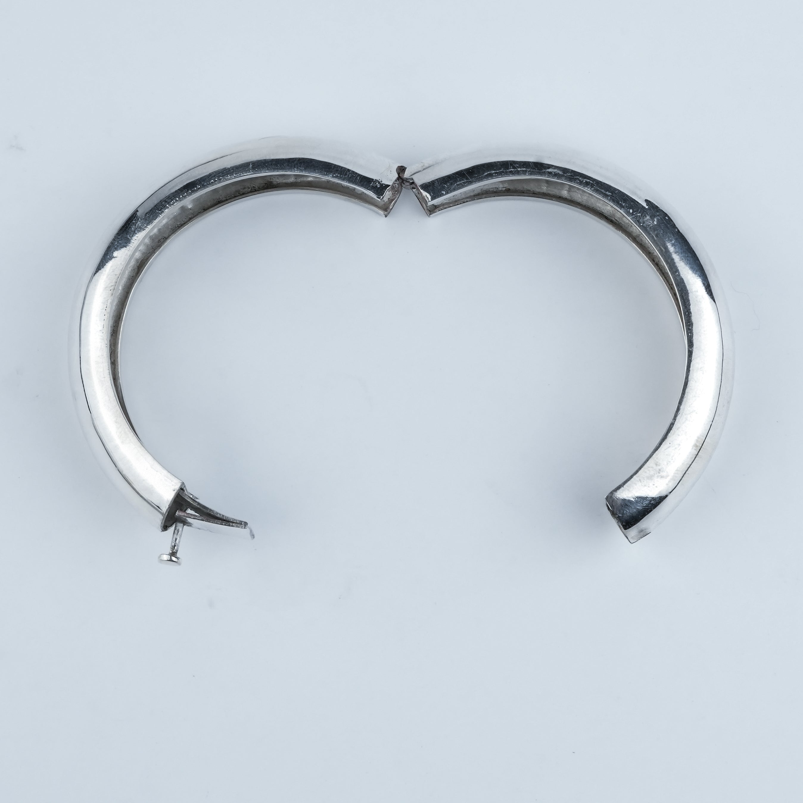 Silver Statement Openable Bangle