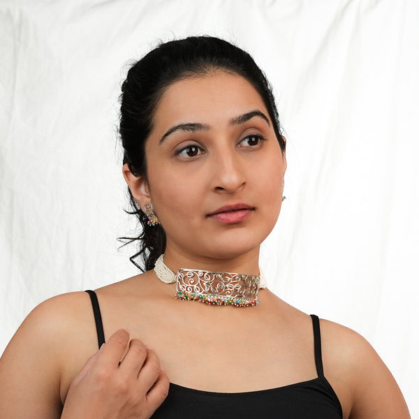 Pearl & Multicolour Bunch Filigree Leaf Choker Set