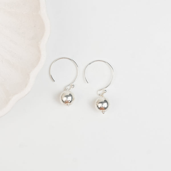 Silver Sarmanee Dangling Earrings – 8 mm Bead | 92.5 Sterling Silver