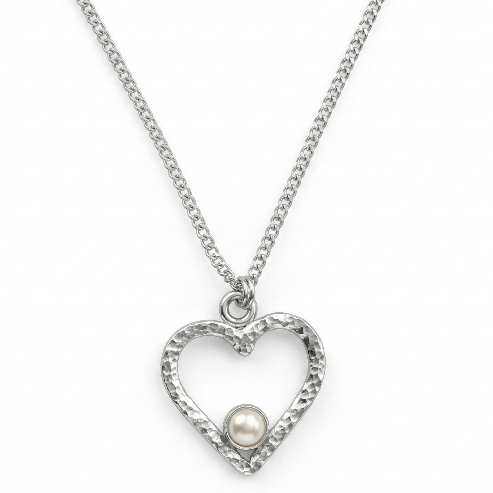 Silver heart pendant necklace with pearl detail