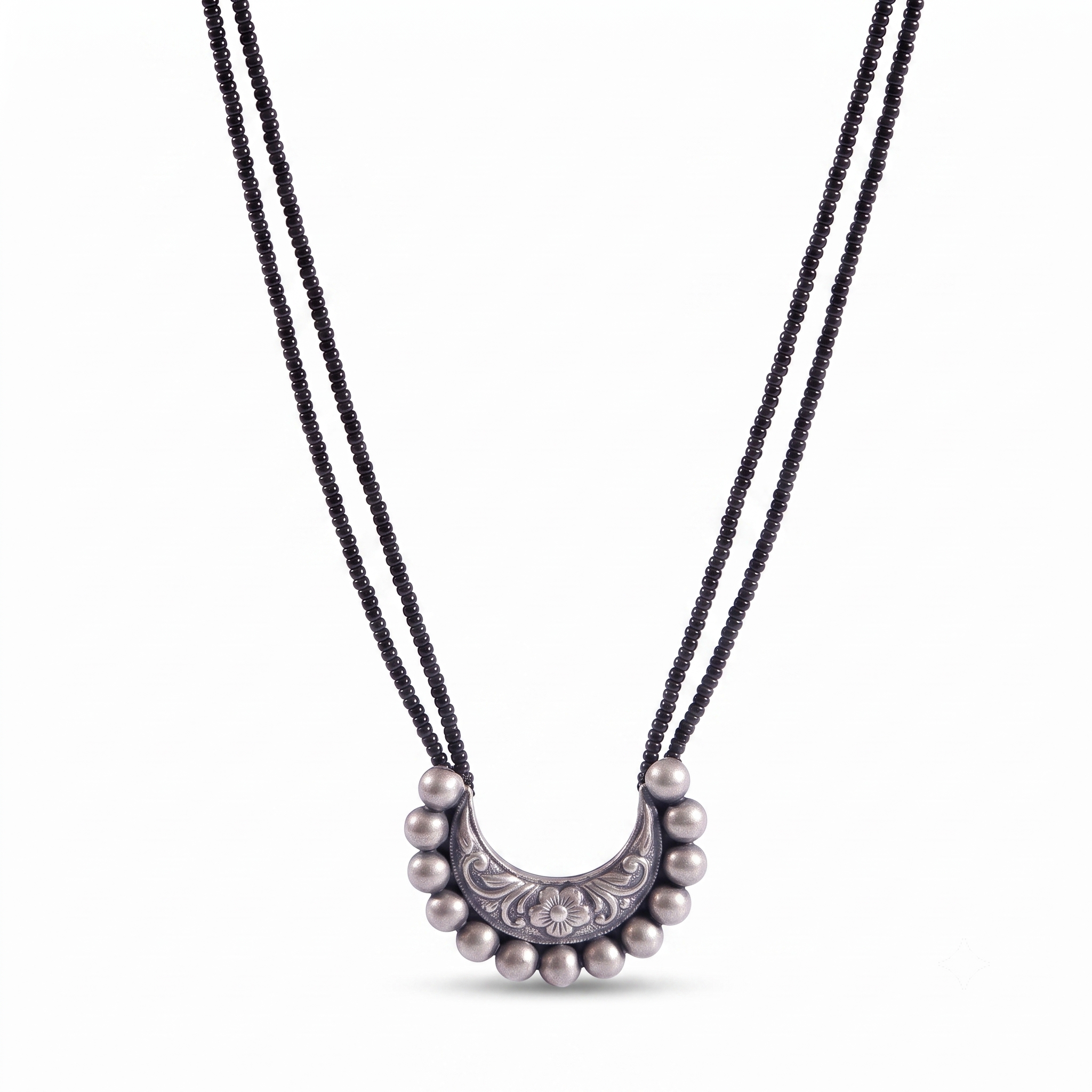 Itihaas Chandrakor Pendant Mangalsutra