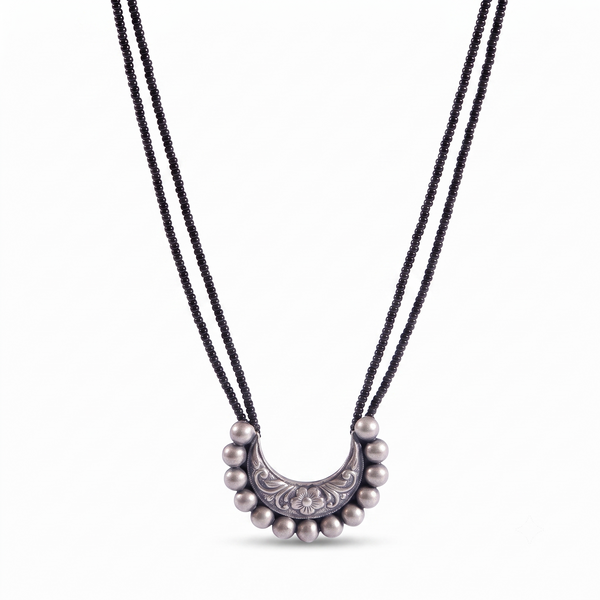 Itihaas Chandrakor Pendant Mangalsutra