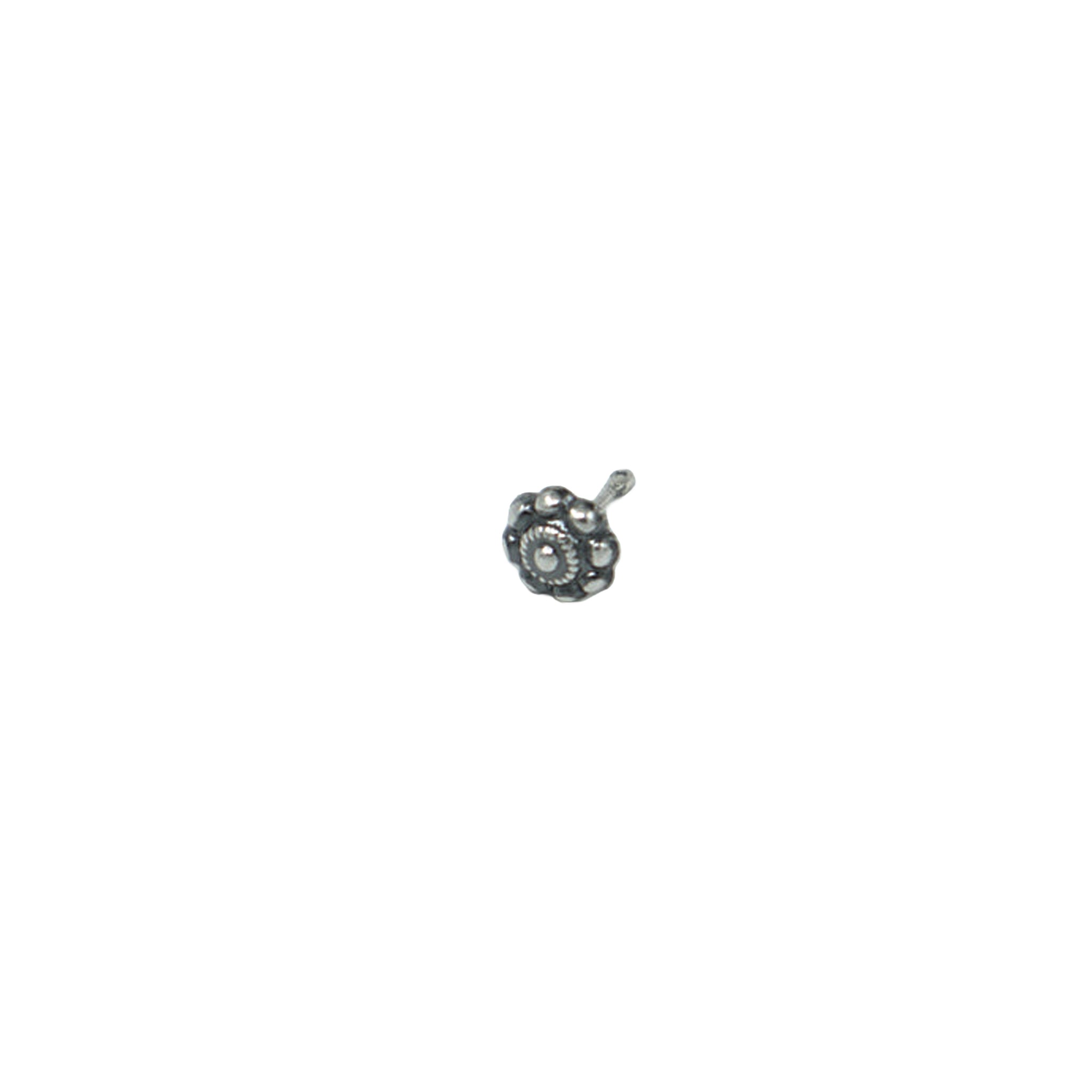 Silver Tiny Flower Nose pin