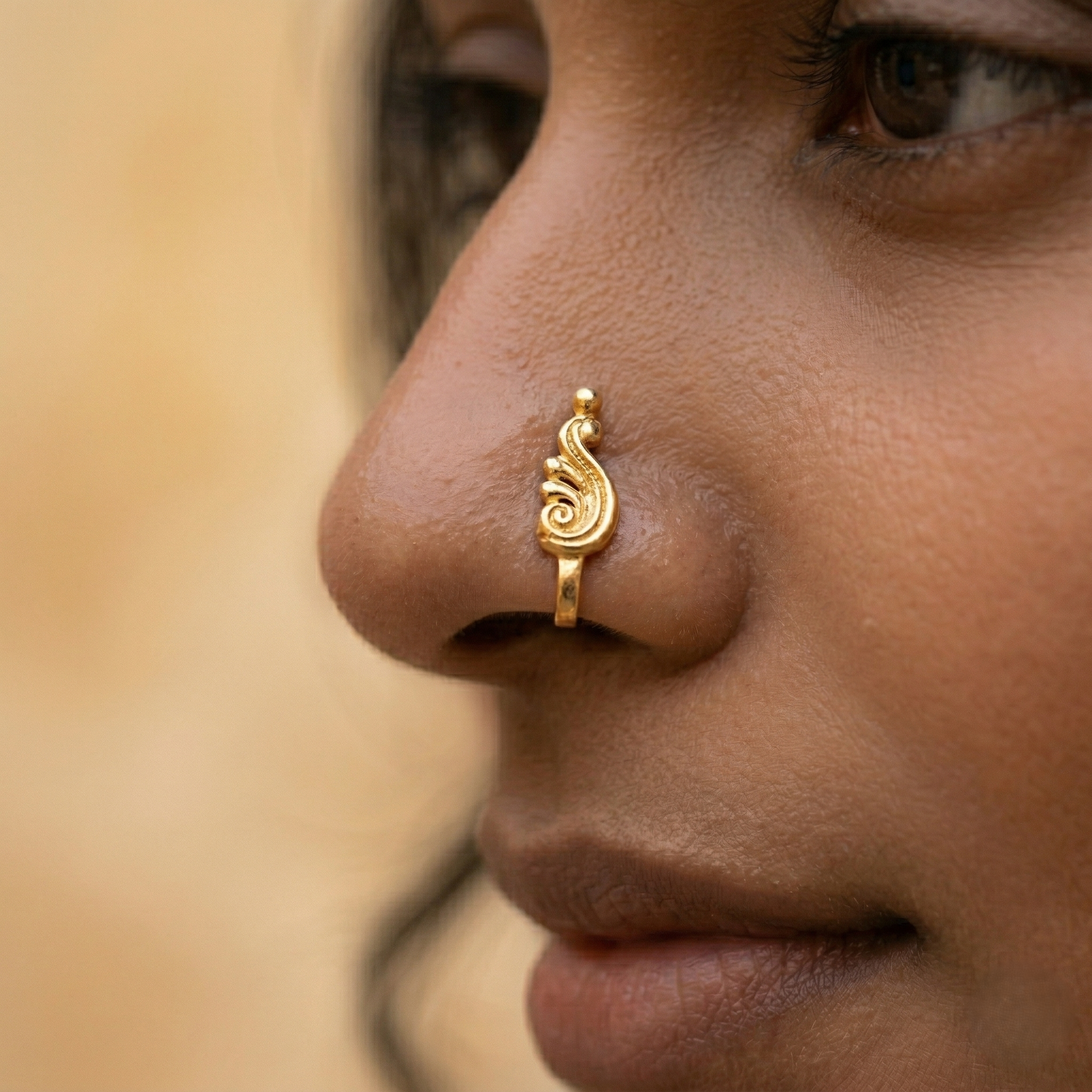 Shell Nosepin (Clip-On)| 22K Gold Plated