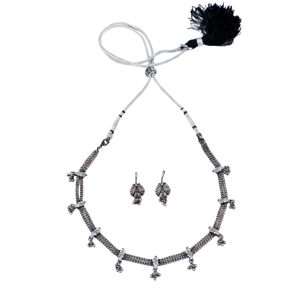 Silver Mayur jewelry set with earrings