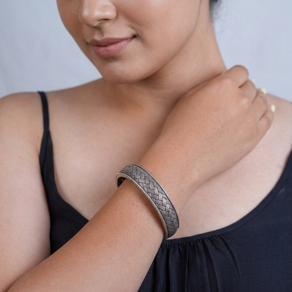 Antique Silver Bangle (Single)