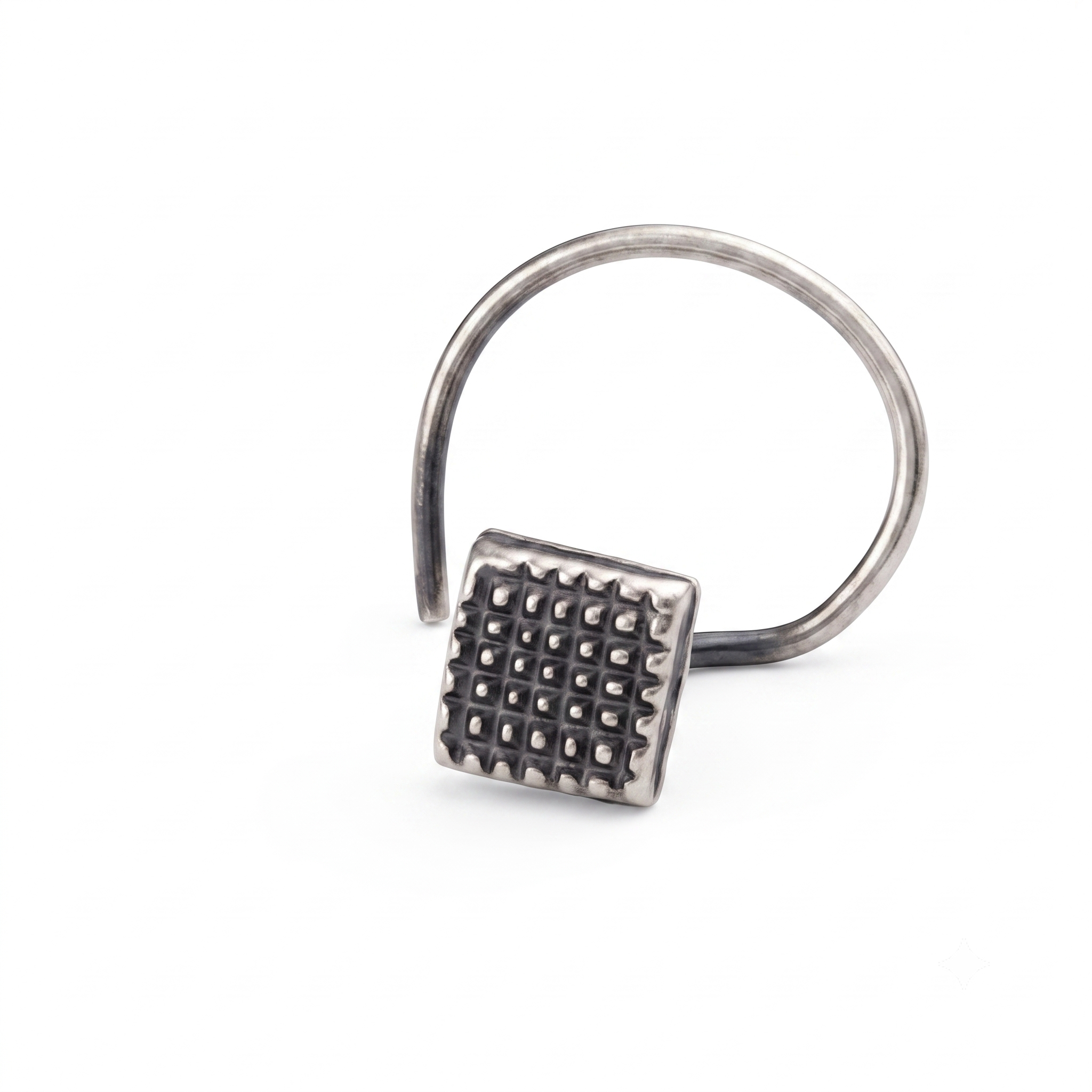Silver Square Dotted Nose pin (Pierced)
