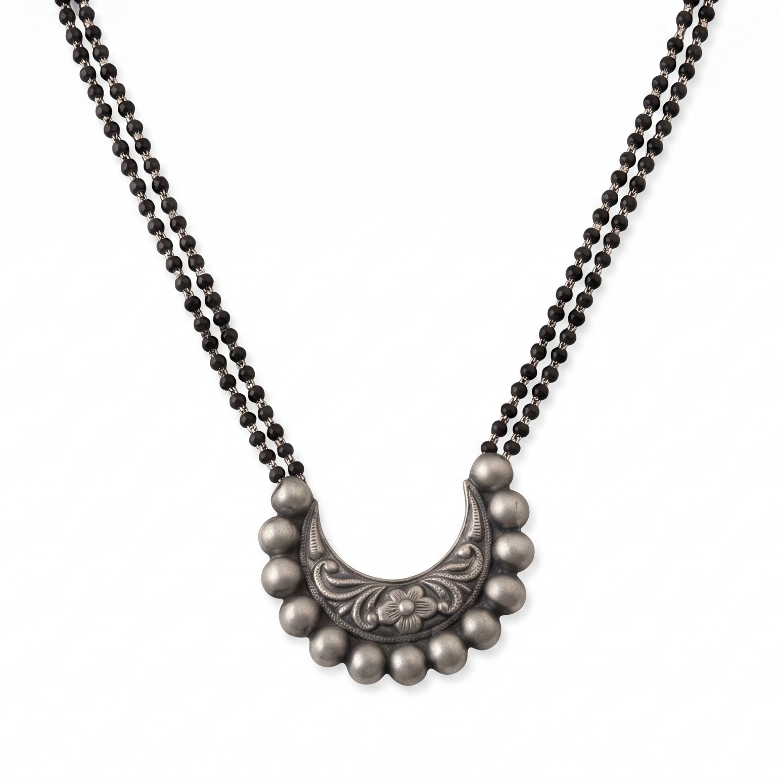 Itihaas Chandrakor Pendant Mangalsutra