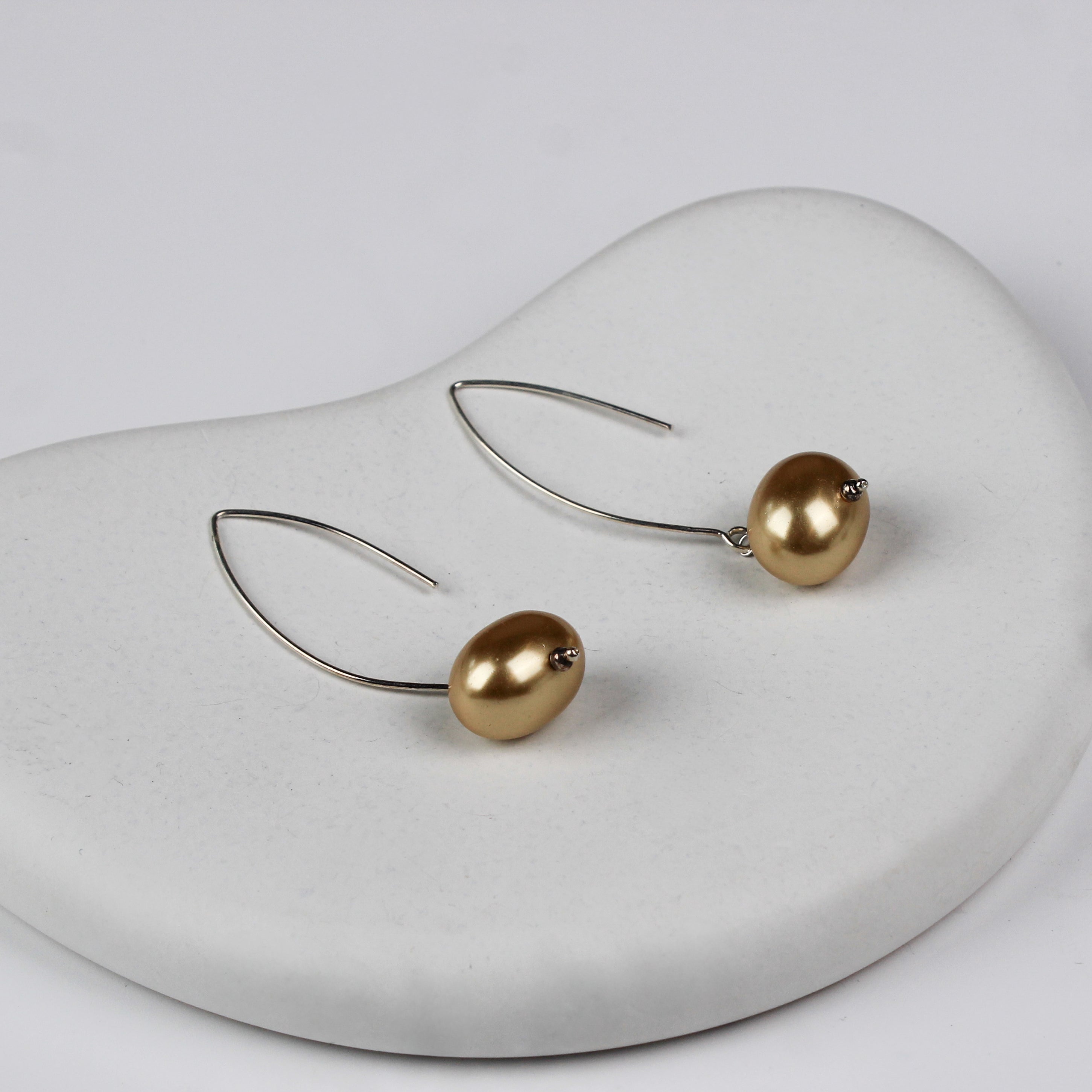 Golden Pearl Silver Dangler