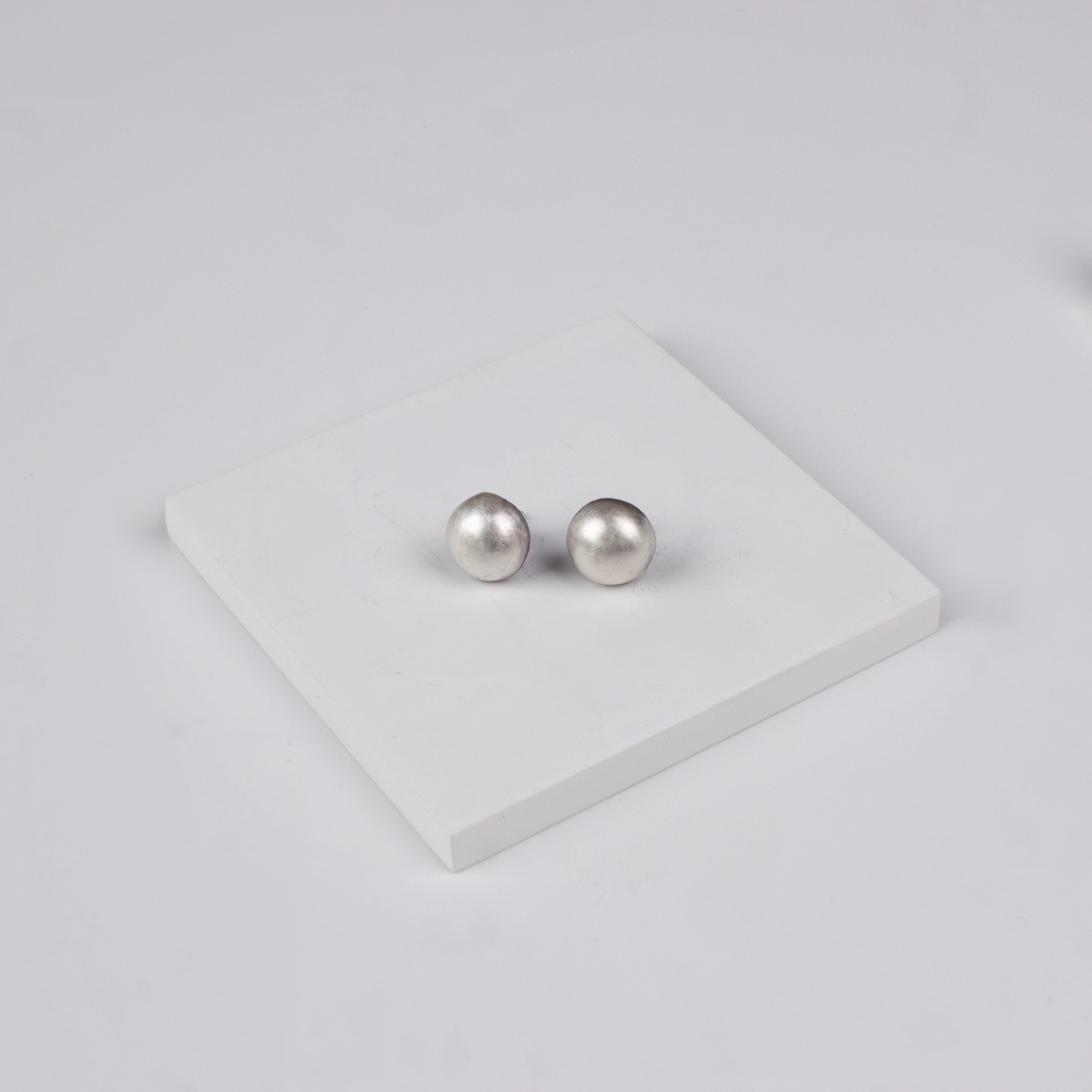 The Small Dome Earrings