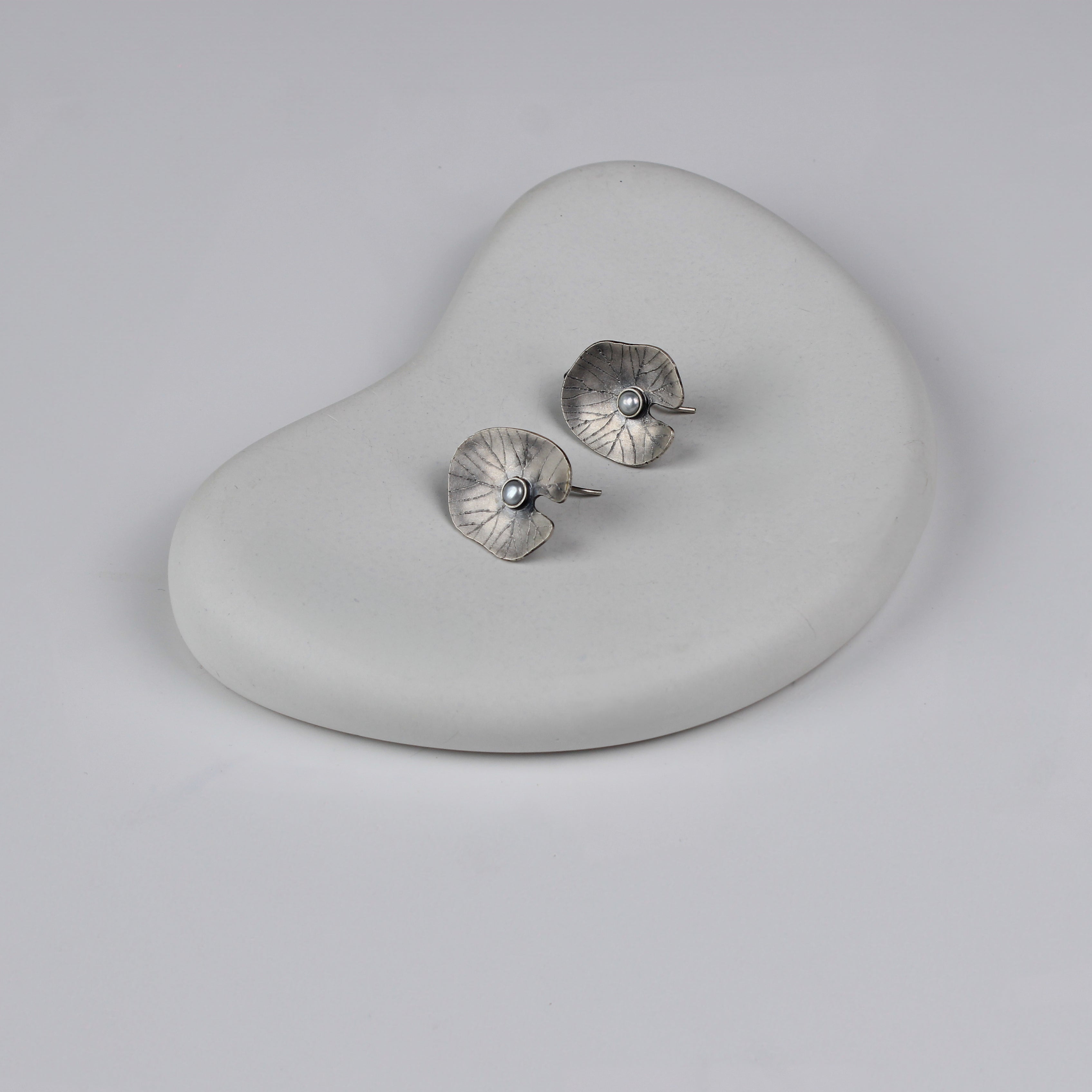Mini Saroj-Parna Earrings