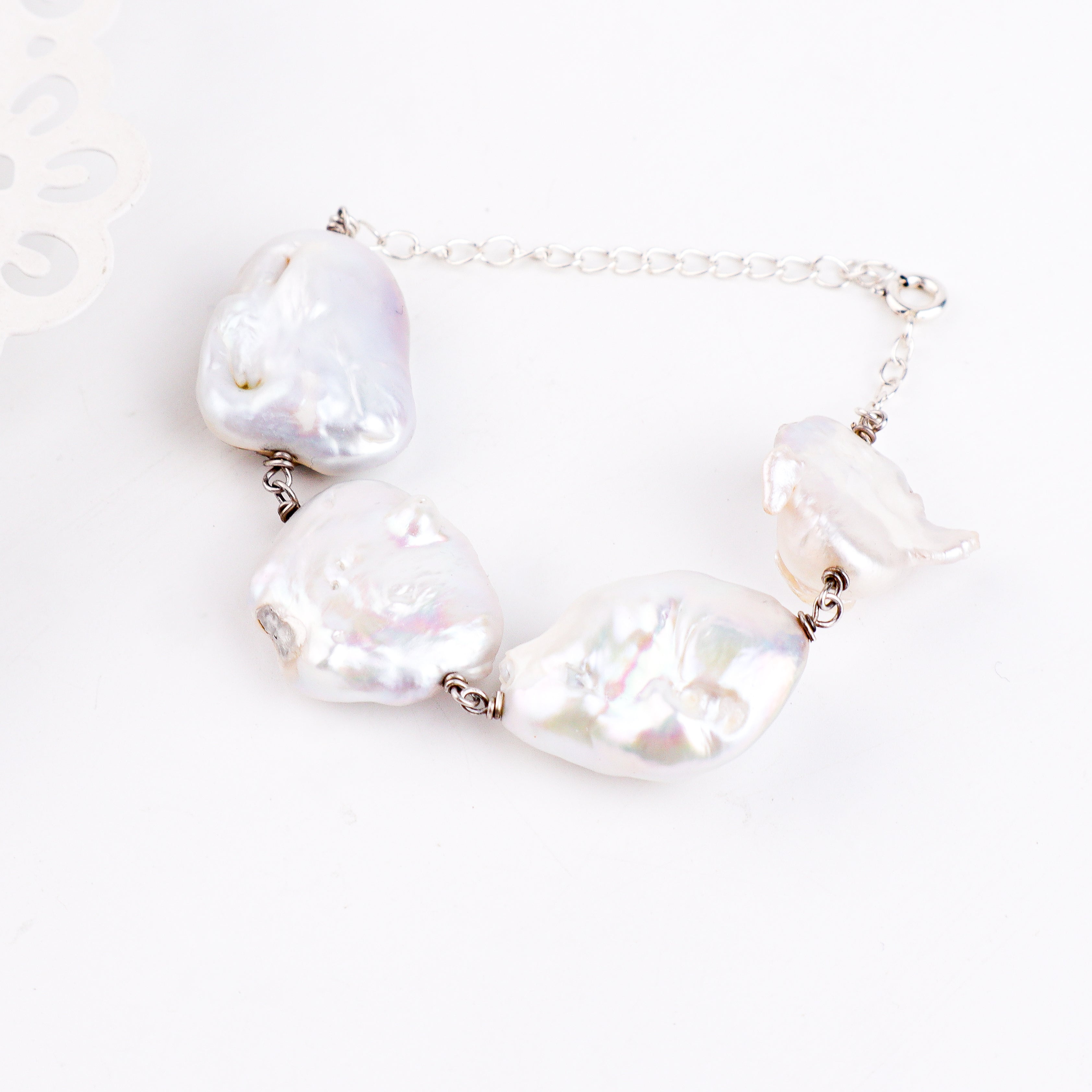 Boroque Pearl Bracelet