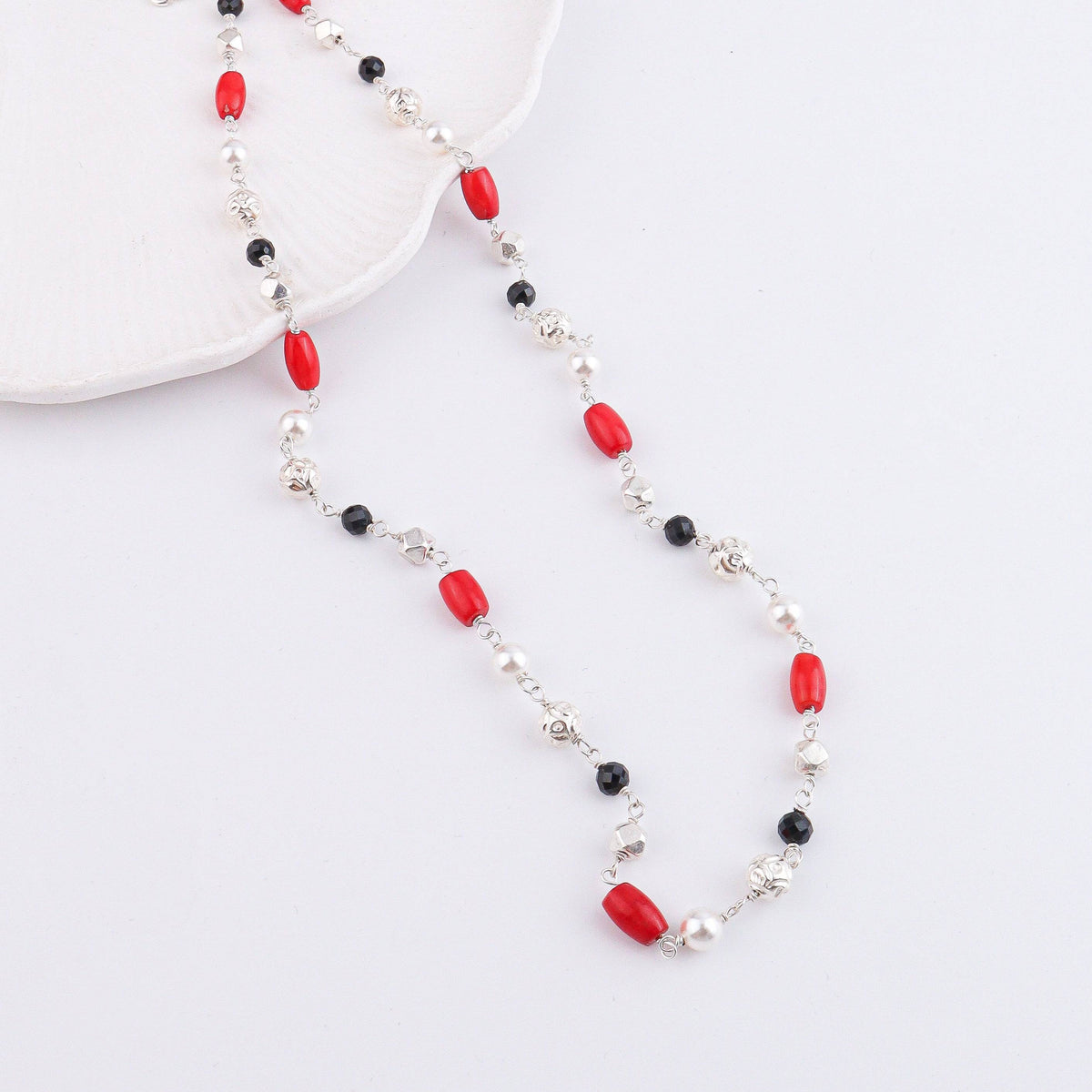 One Layer Coral, Pearl, Mohanmaal Bead, Ashtapailu & Black Spinel Ganthan