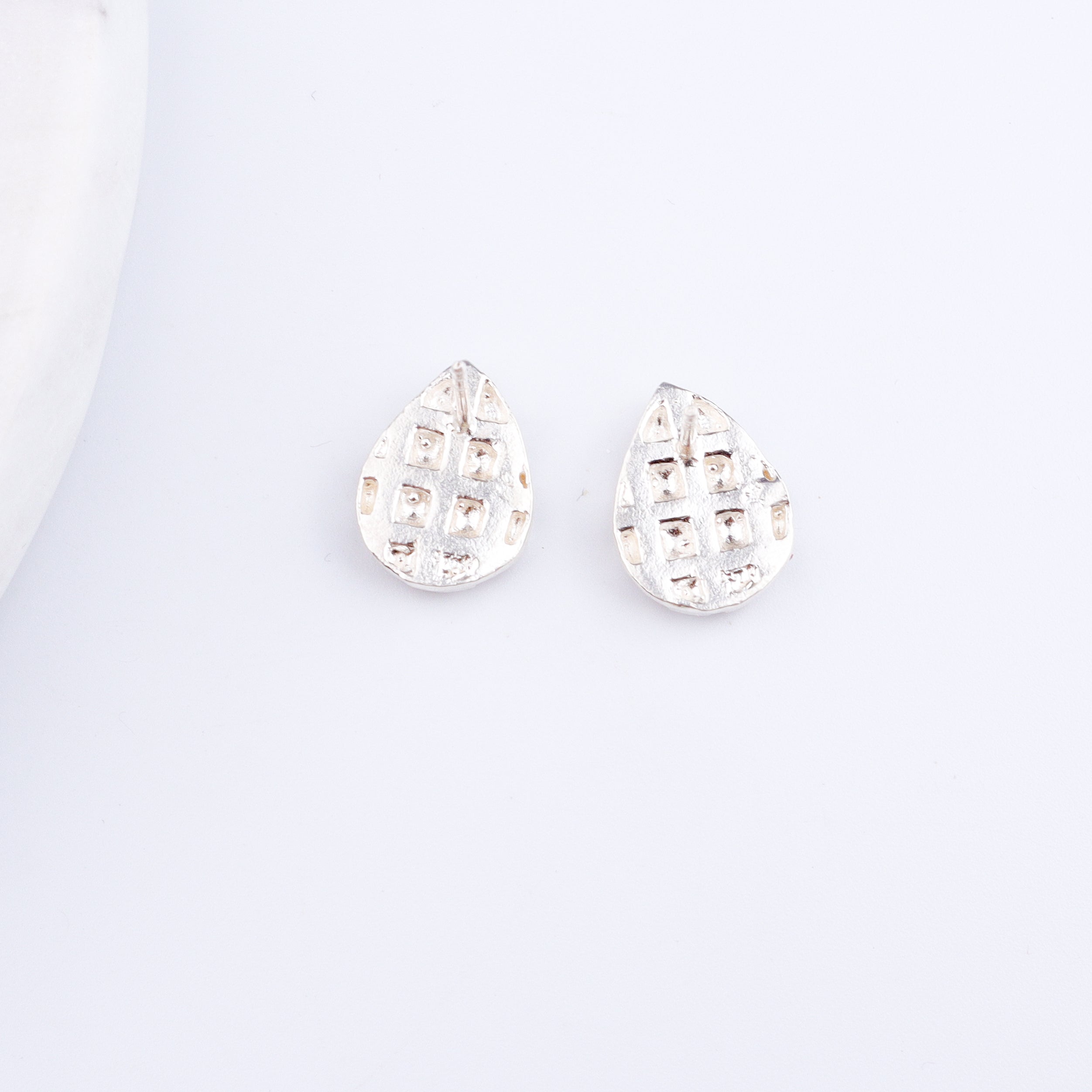 Silver Saaj Motif Earring: नारळ (Naral)
