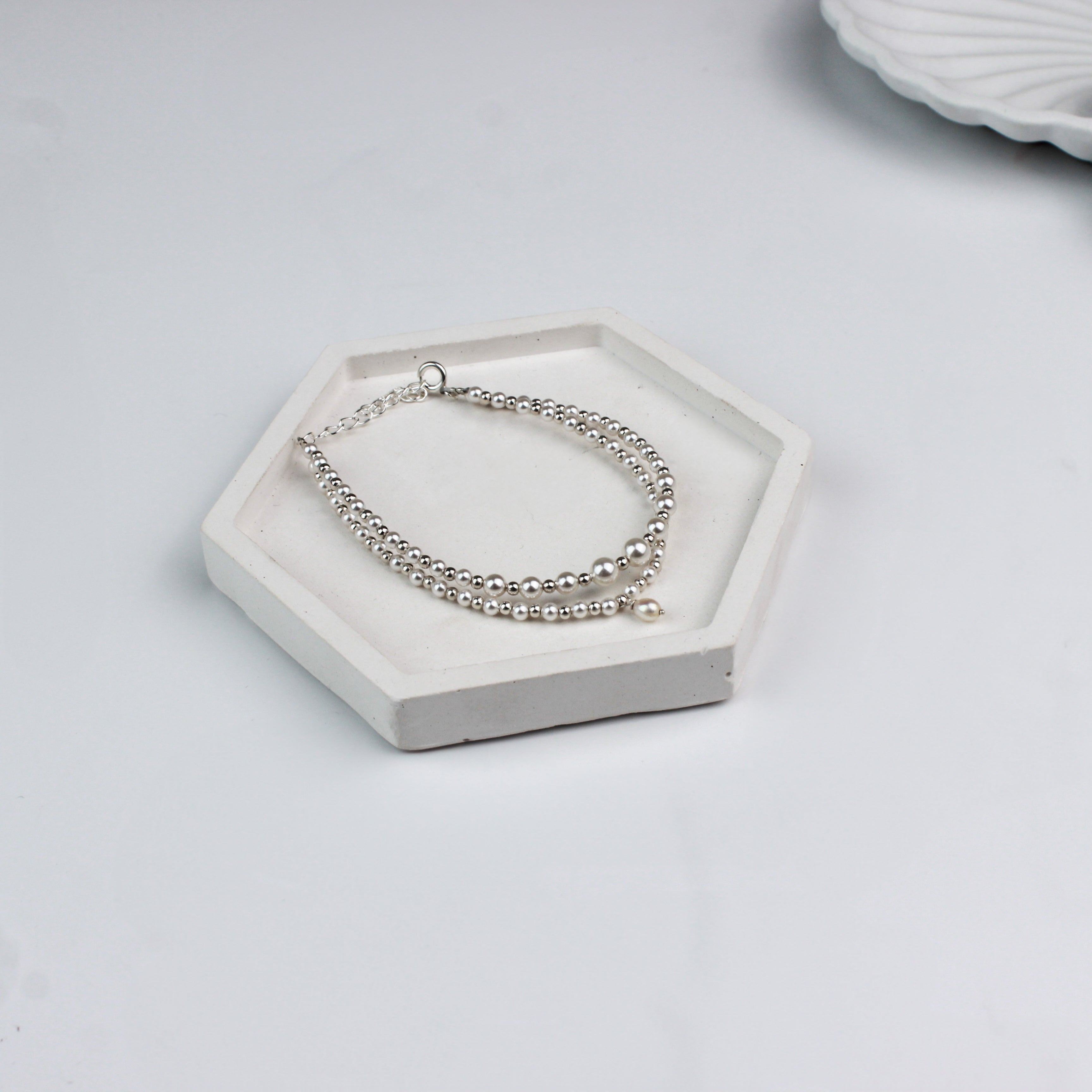 Dainty Layered Pearl Bracelet