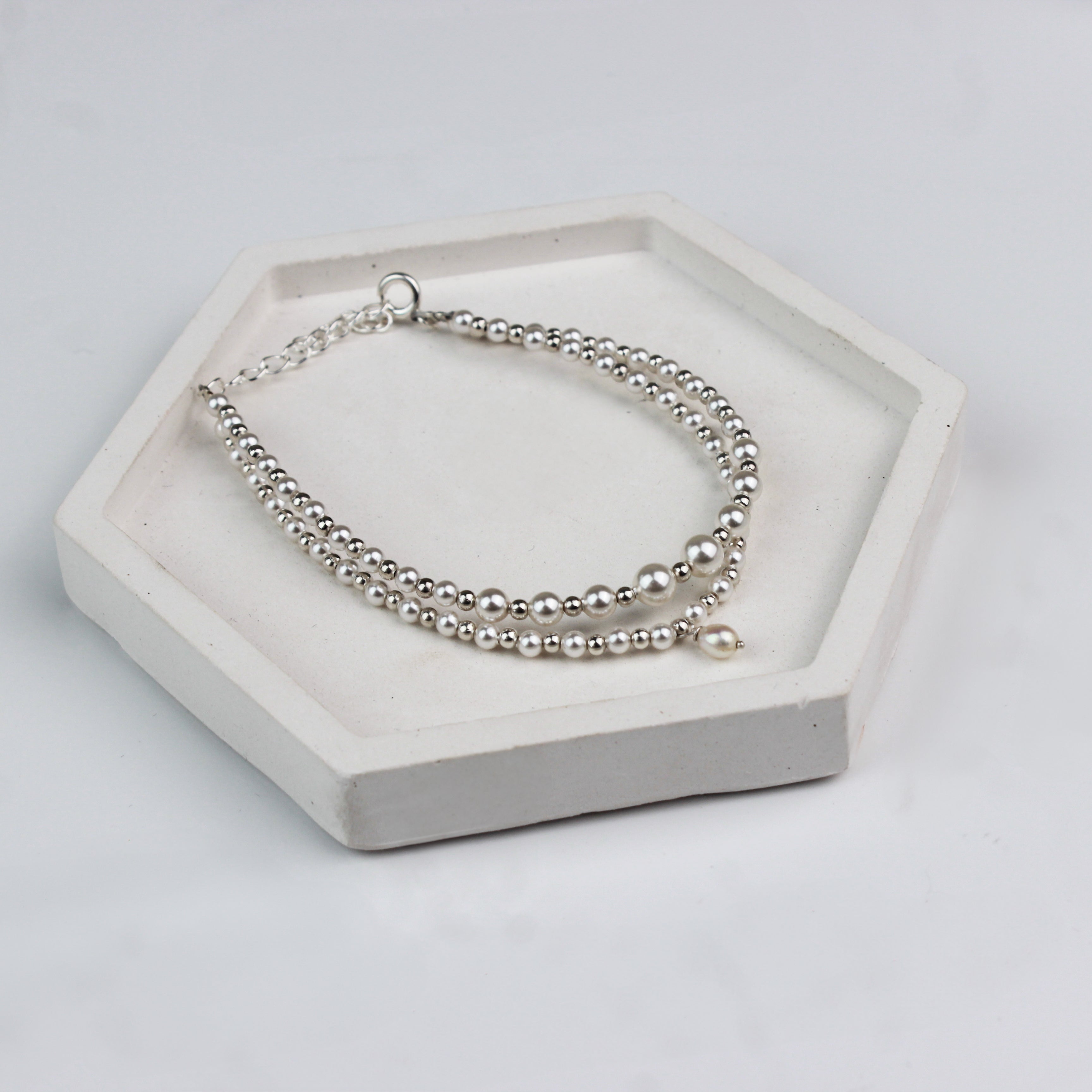 Dainty Layered Pearl Bracelet