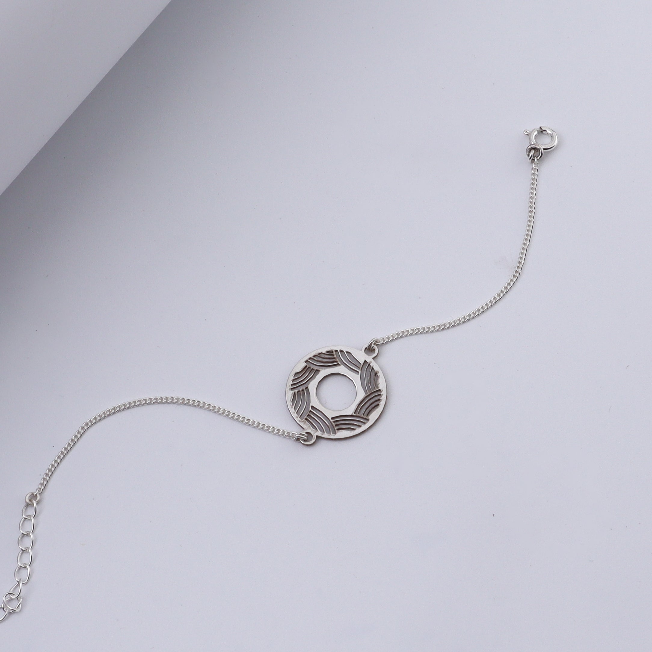 Silver Round Filigree Bracelet