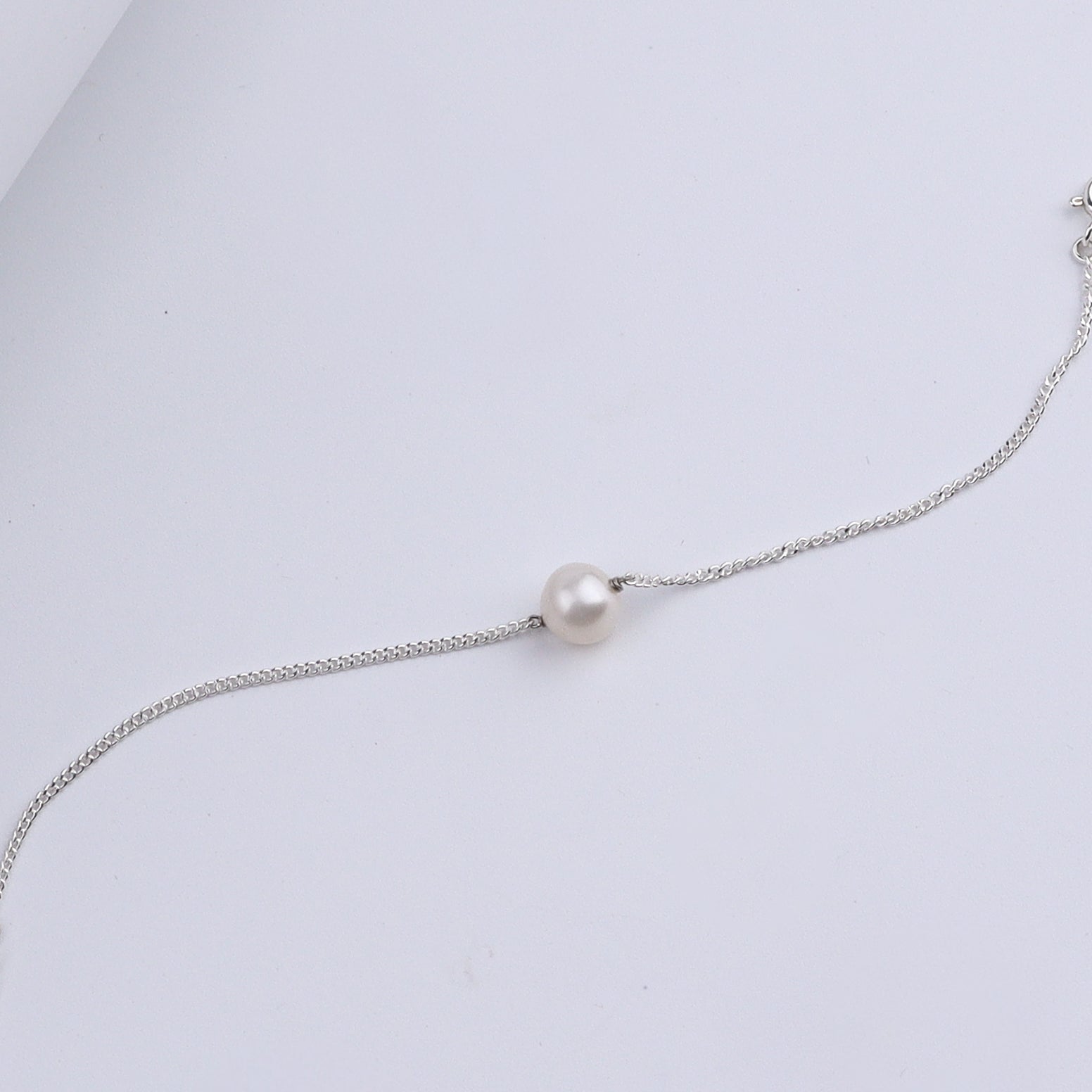 Classic Single Pearl Bracelet