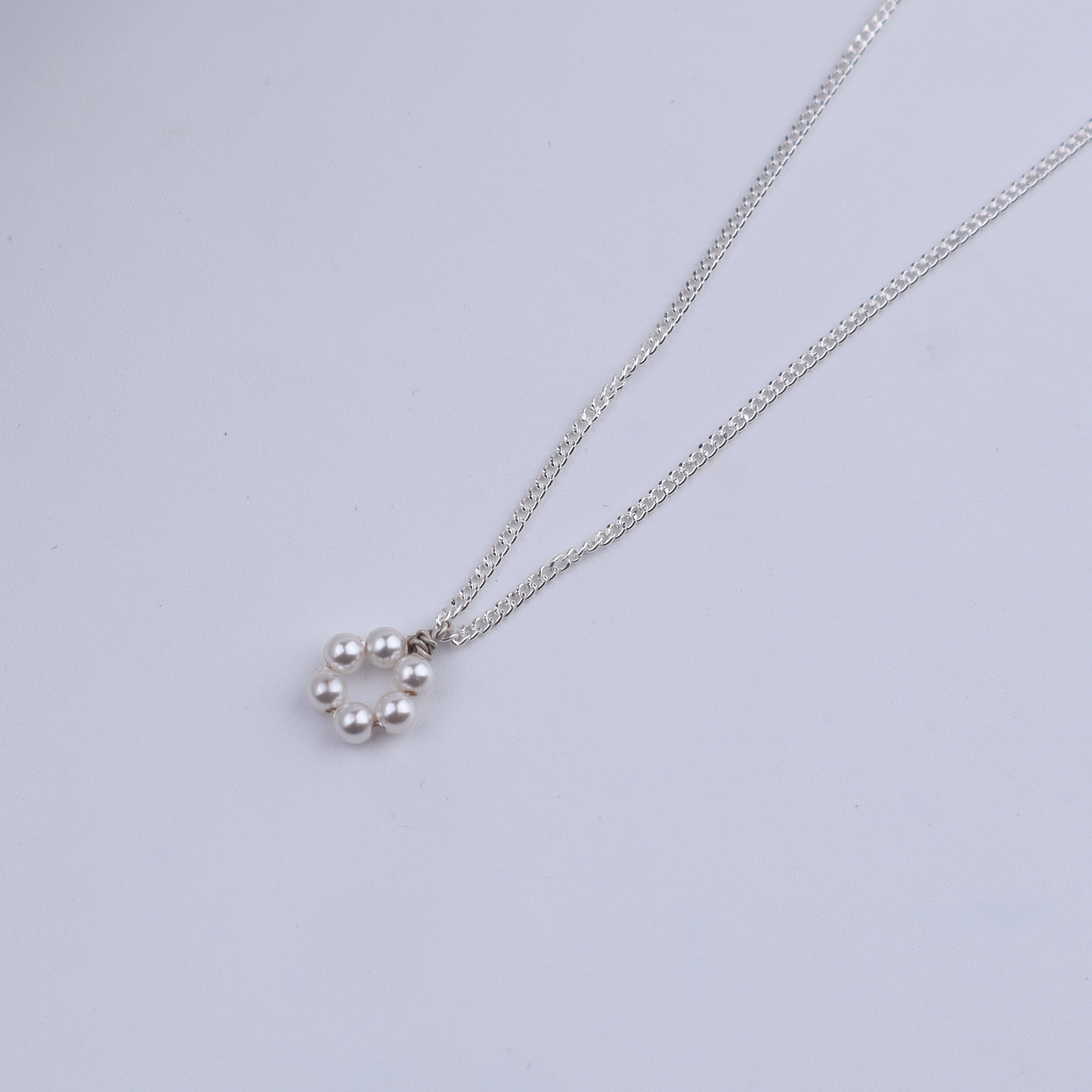 Dainty Pearl Flower Necklace