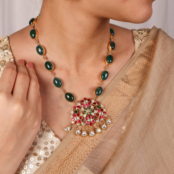 Model wearing 22K gold-plated fashion Set for a sophisticated and elegant jewelry look