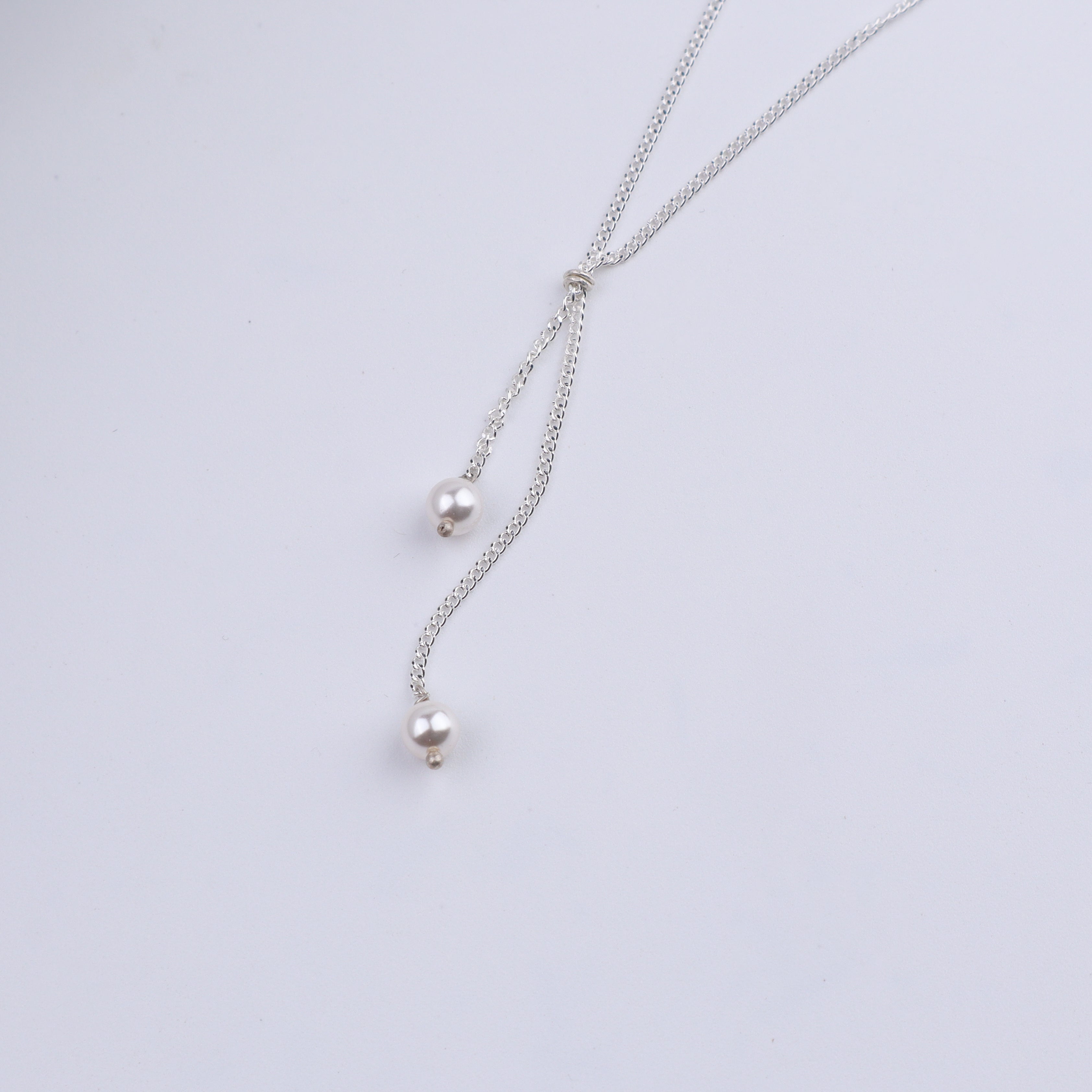 Dainty Dangling Pearl Necklace
