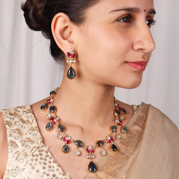 Model wearing 22K gold-plated fashion Set for a sophisticated and elegant jewelry look