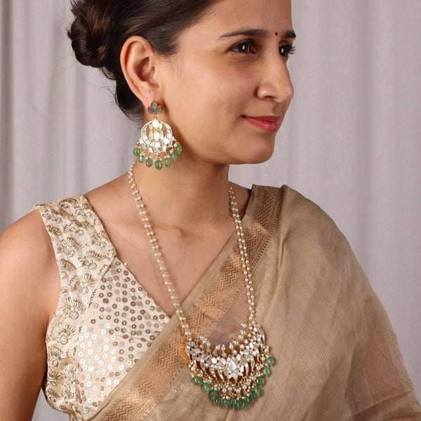 Model wearing 22K gold-plated fashion Set for a sophisticated and elegant jewelry look